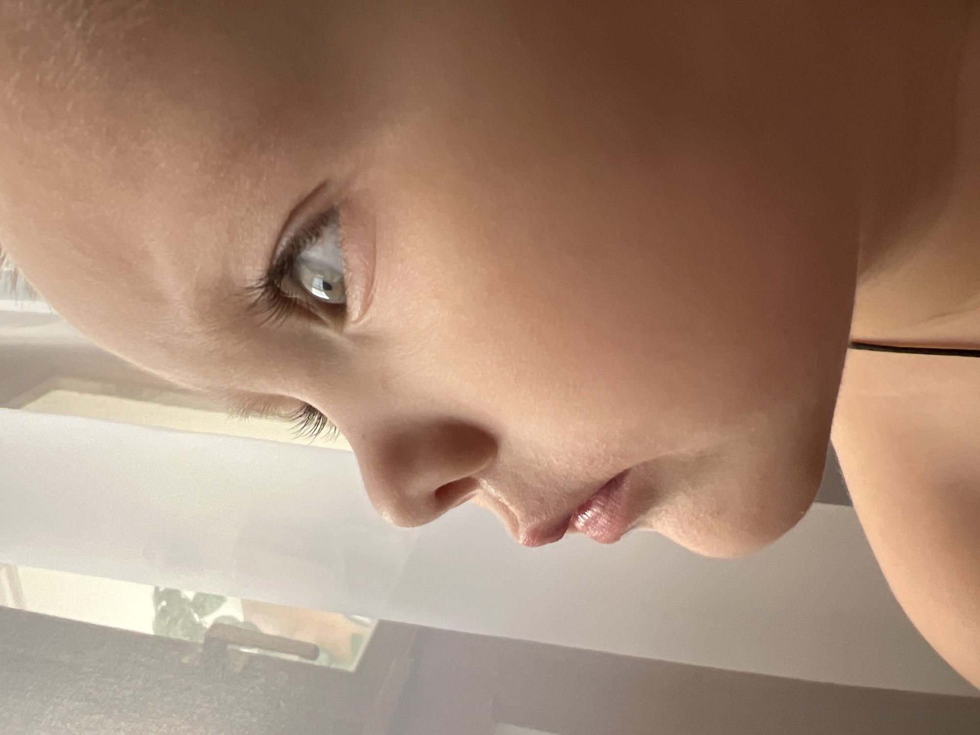 Morning selfie and child with tablet captured in Марковский