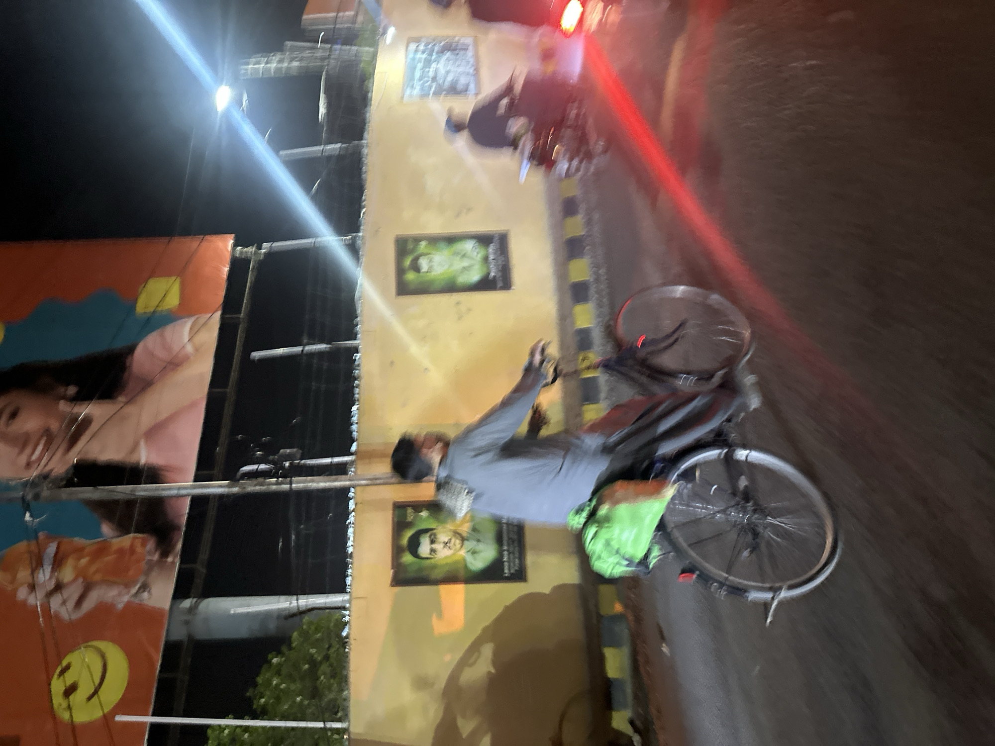 Evening street activity documented in Quetta City Tehsil