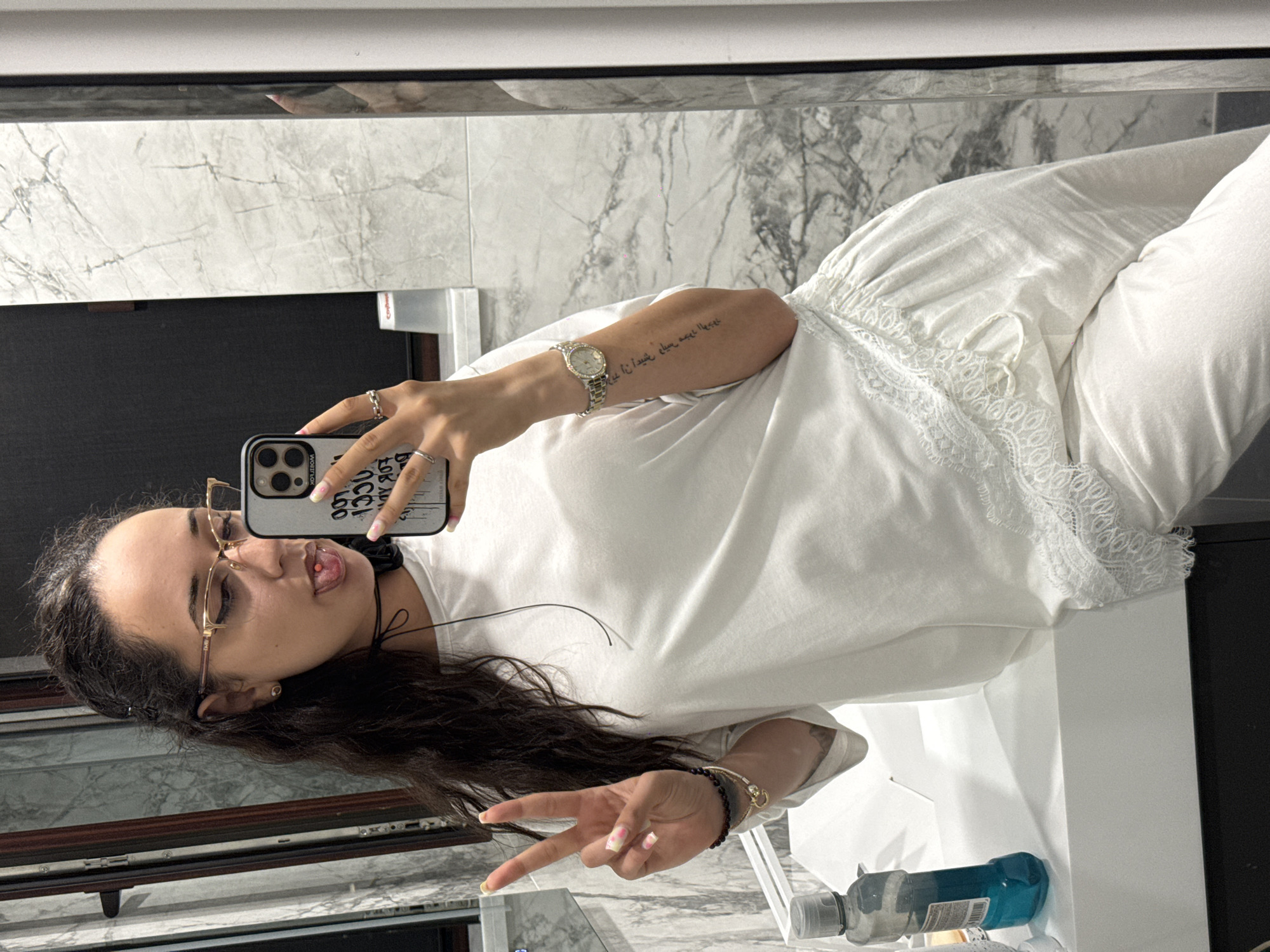 Mirror selfies and an Olfazeta unboxing in Shumen