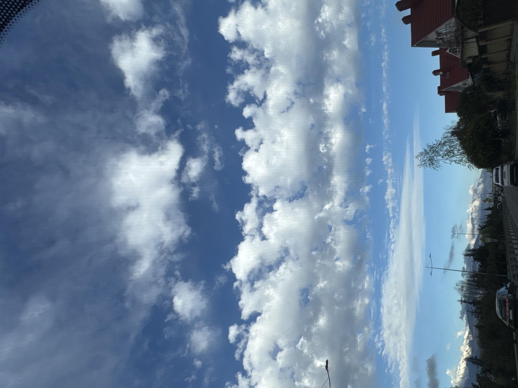 Clear skies and roadway scenes documented in Sochi