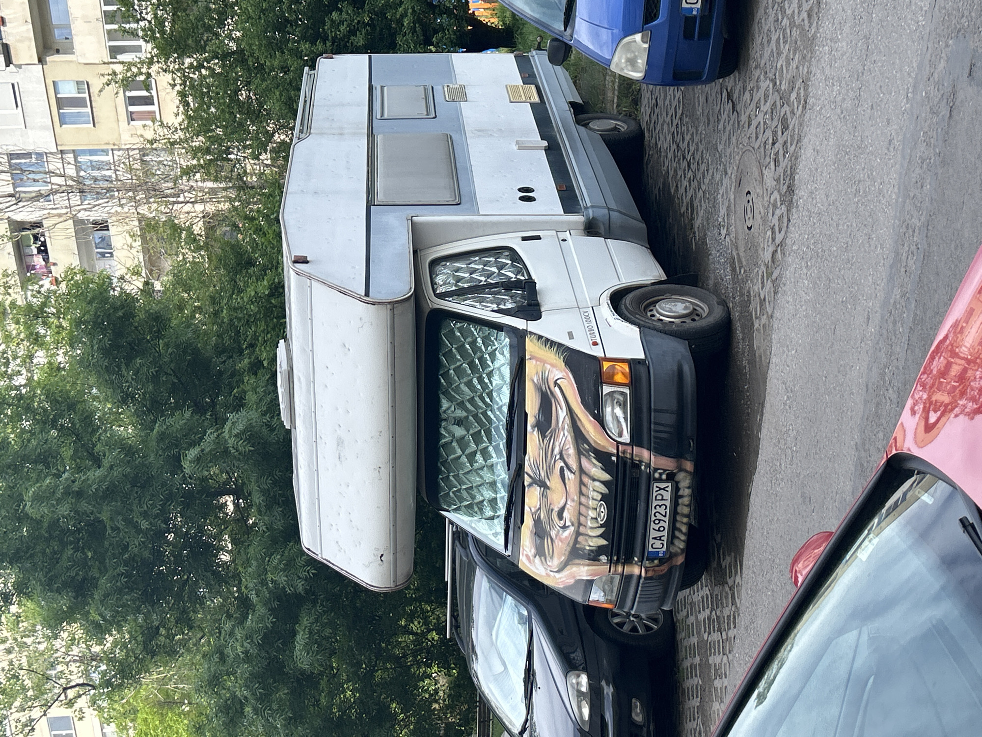 Bulgarian camper van and gym activity reported same morning