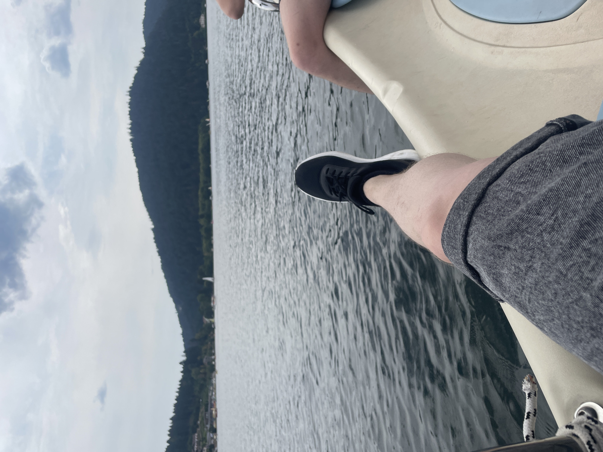 Lazy afternoon on Lac de Gérardmer, pedal boats and sailboats