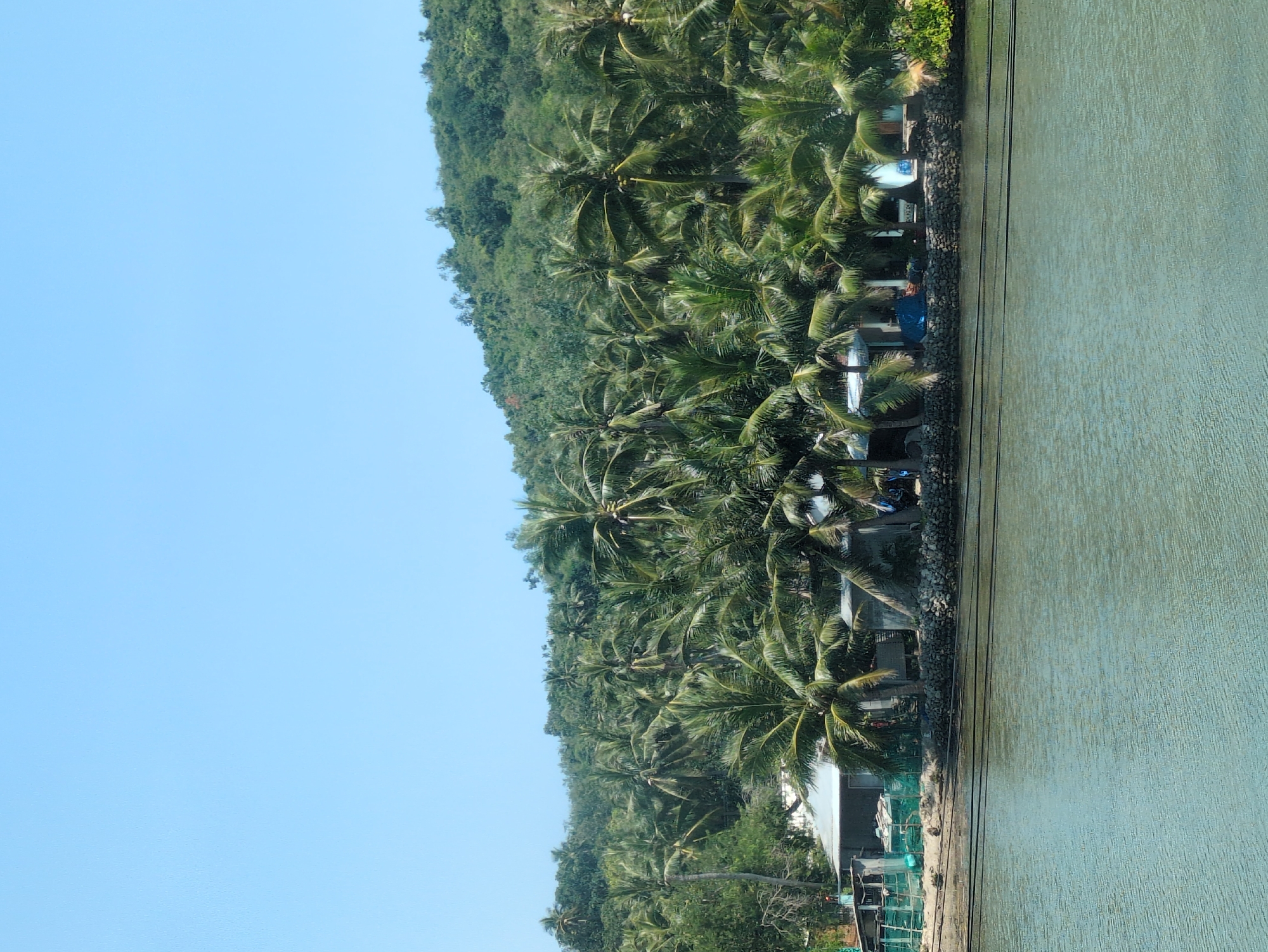 Tropical coastal scene captured in Lệ Uyên, Vietnam