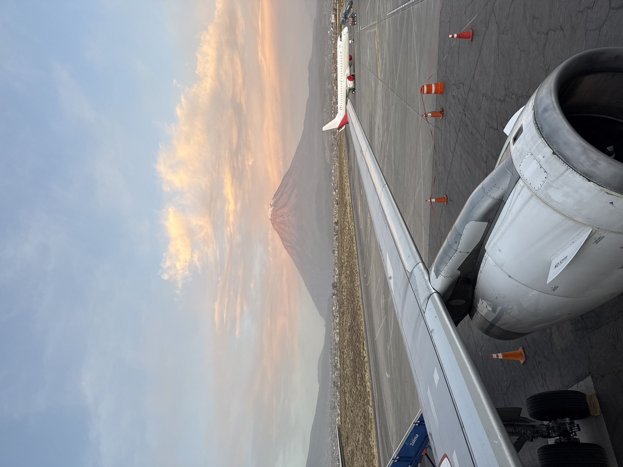 LATAM aircraft operations documented at Cerro Colorado airport, Peru
