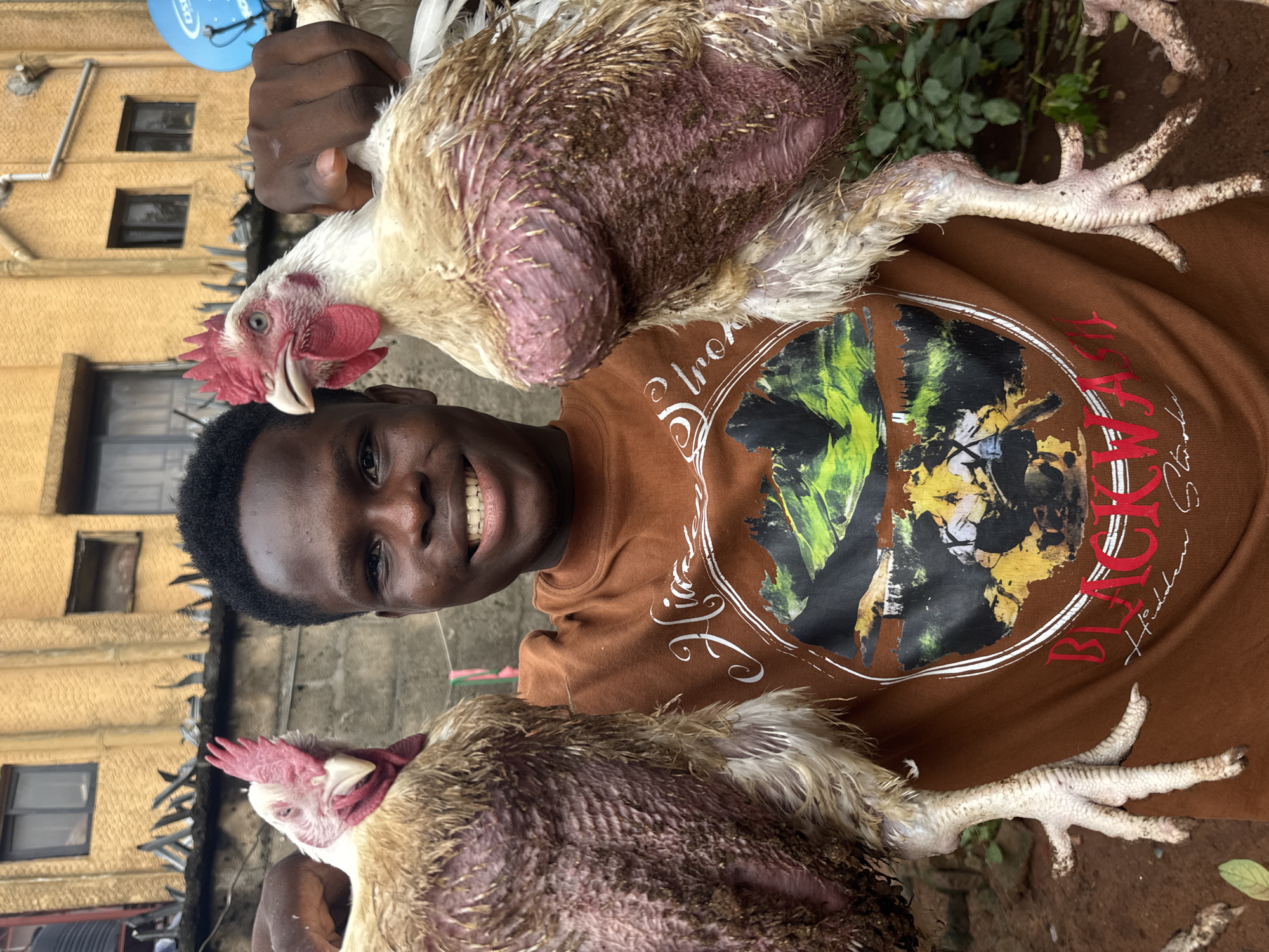 Young man with chickens spotted in Onitsha vehicle