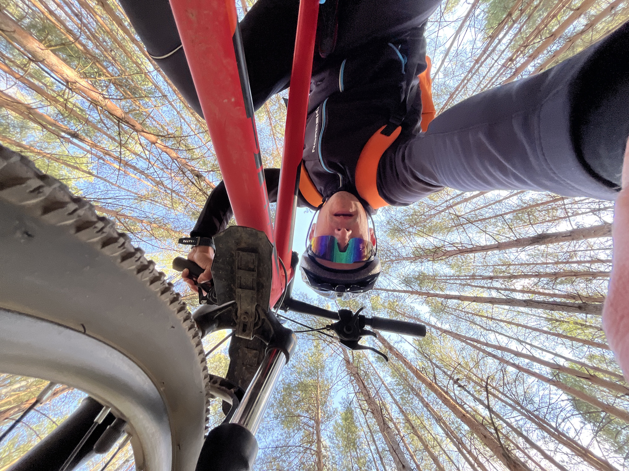 Mountain biker spotted in wooded area near Chaikovsky, Russia