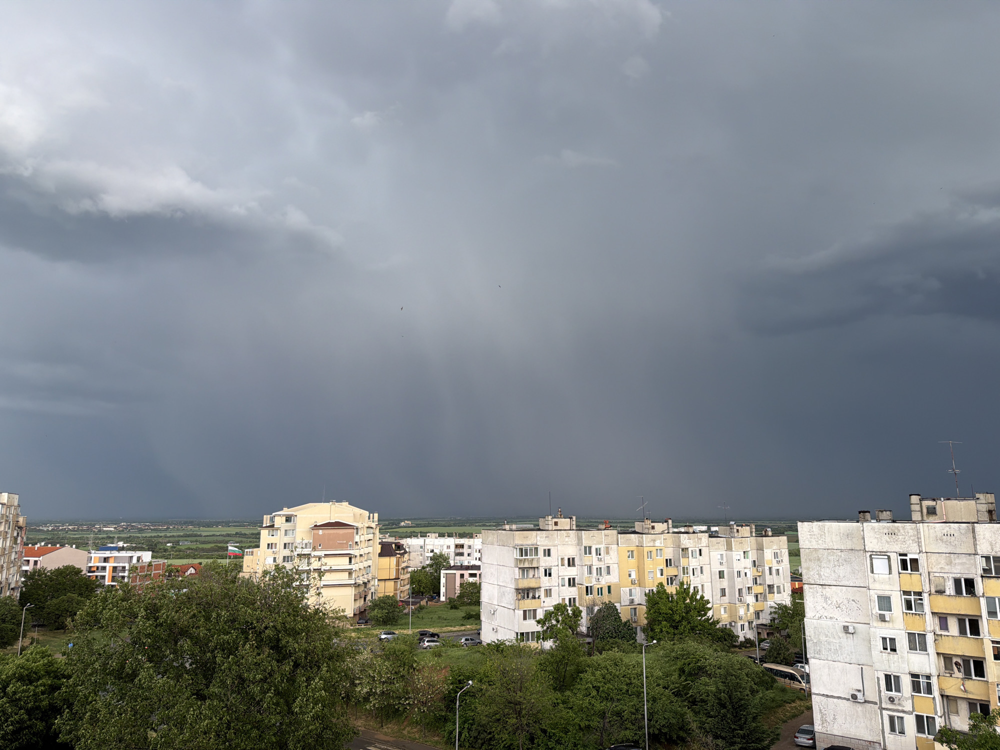 Storm clouds bring rainfall to Stara Zagora, Bulgaria