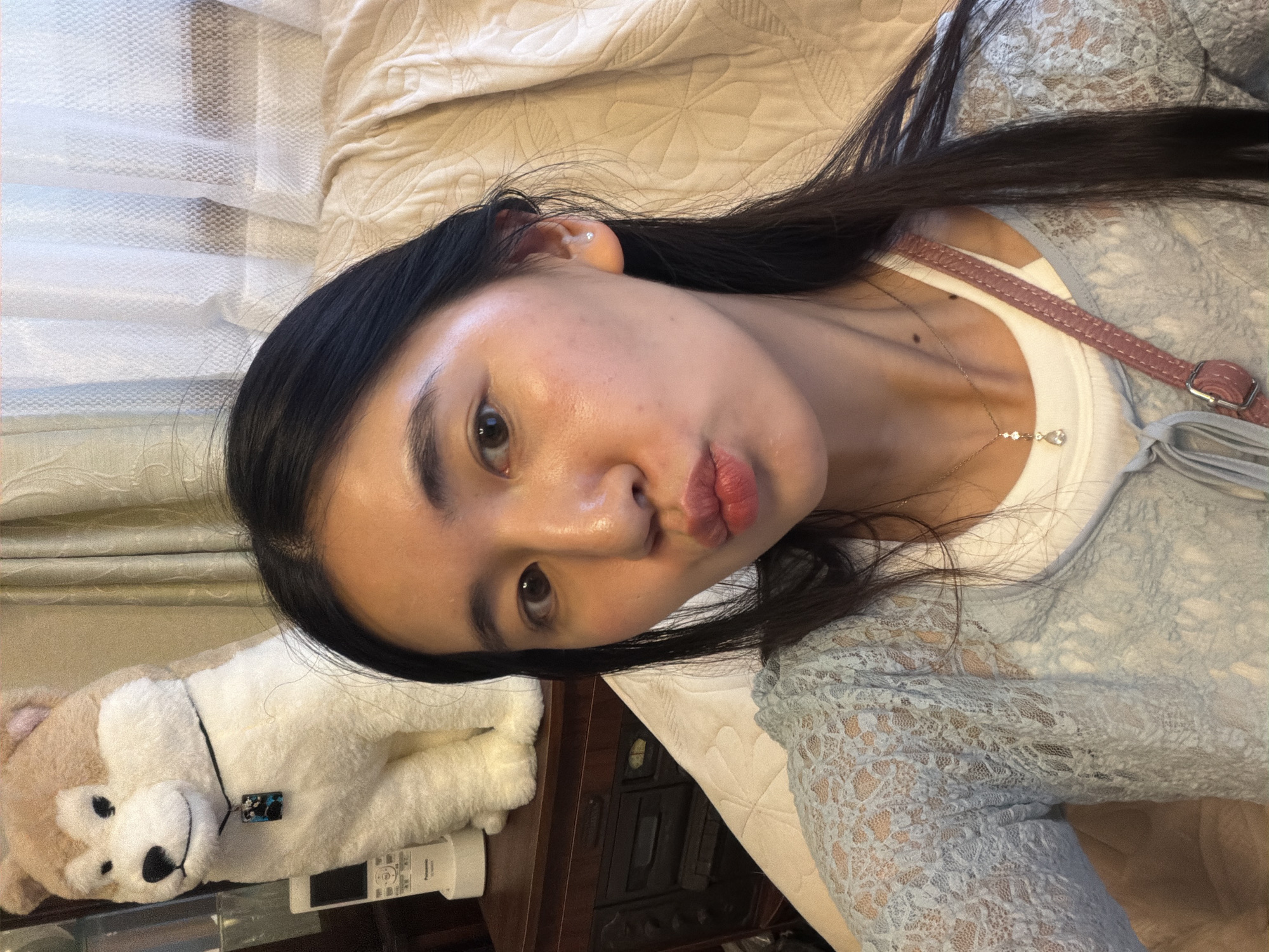 Woman photographs herself in Kawasaki, sketch found nearby