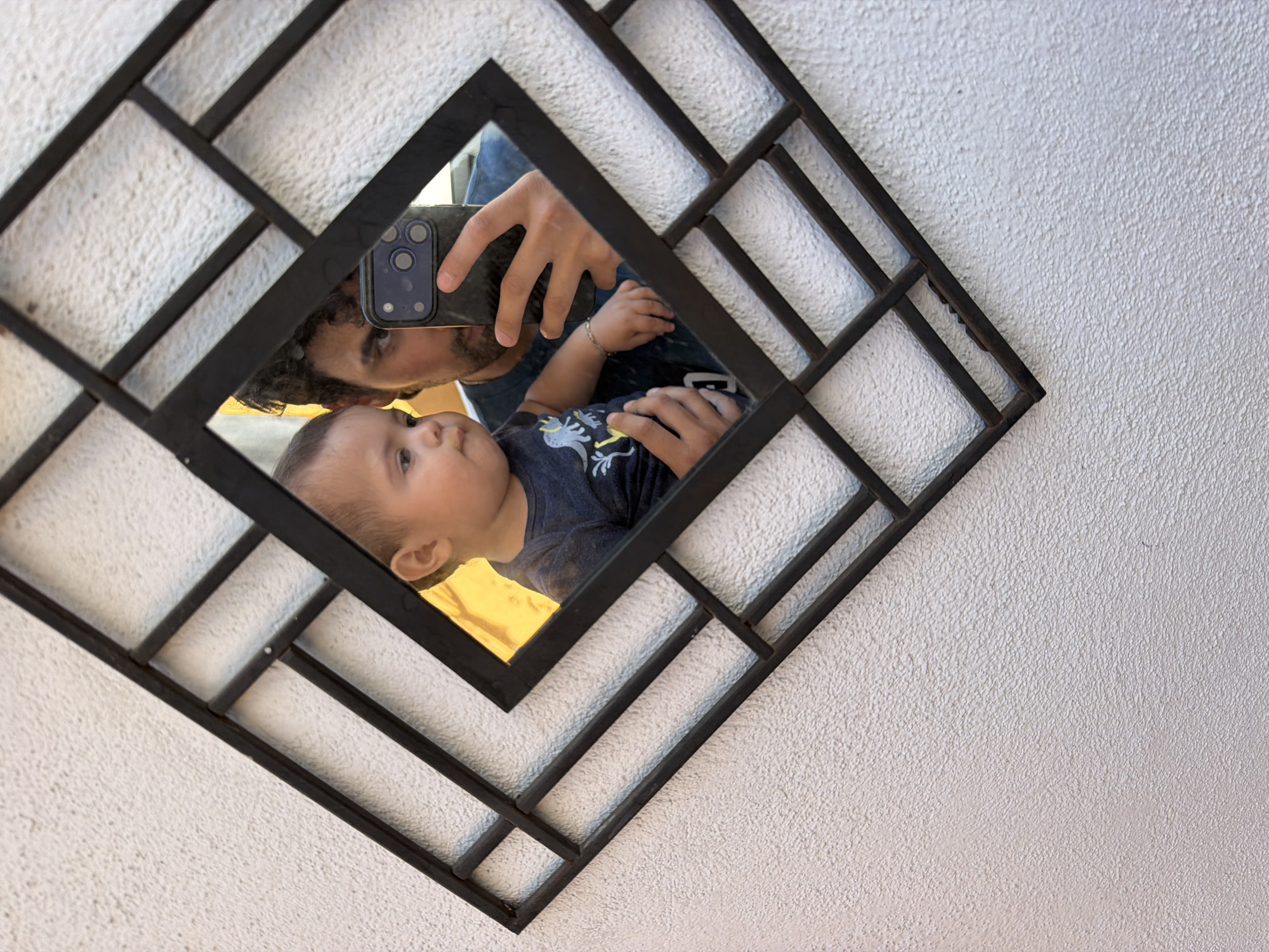 Family moments with baby captured across Mexican locations