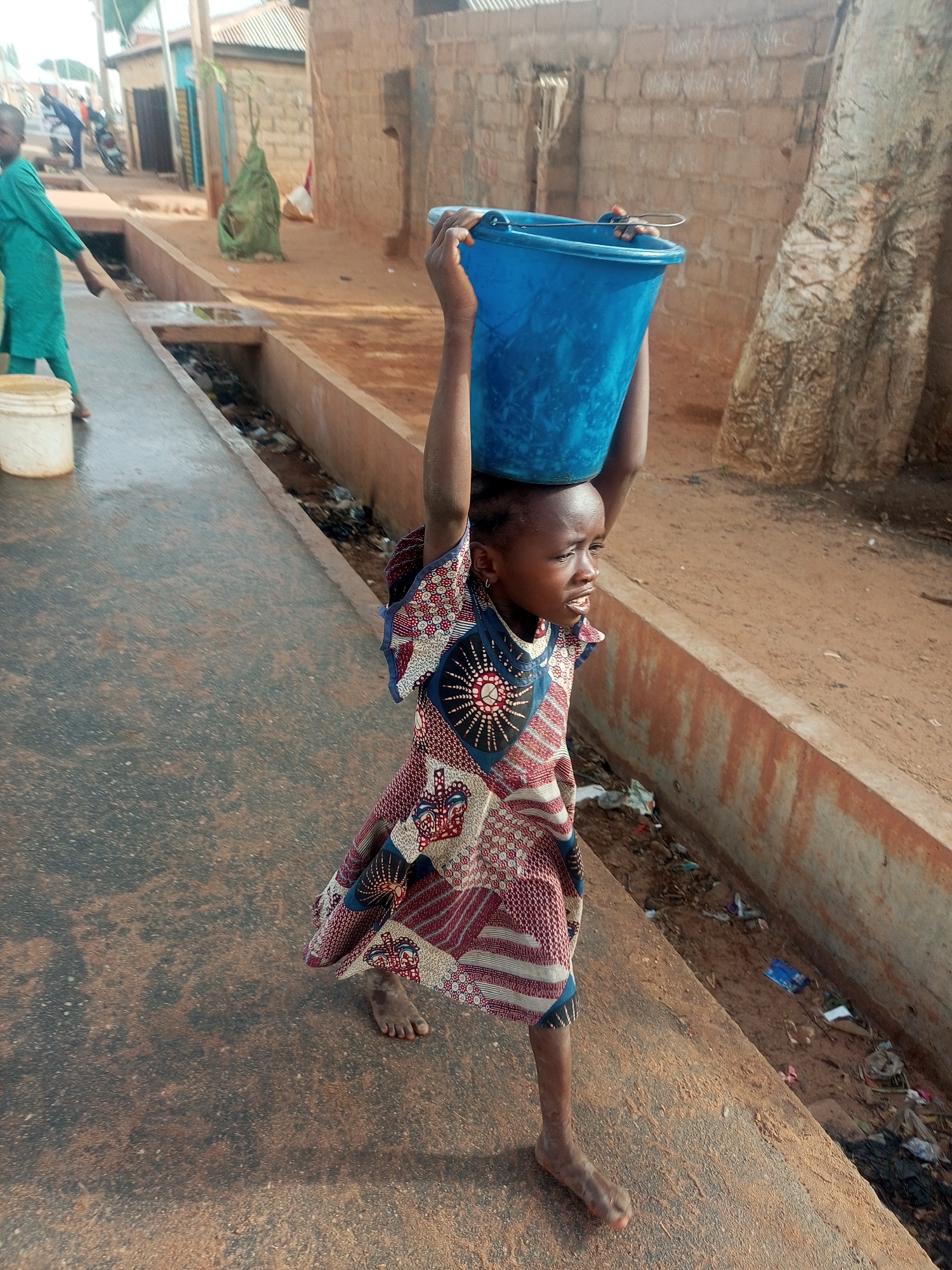 Morning street life documented across Timia, Niger
