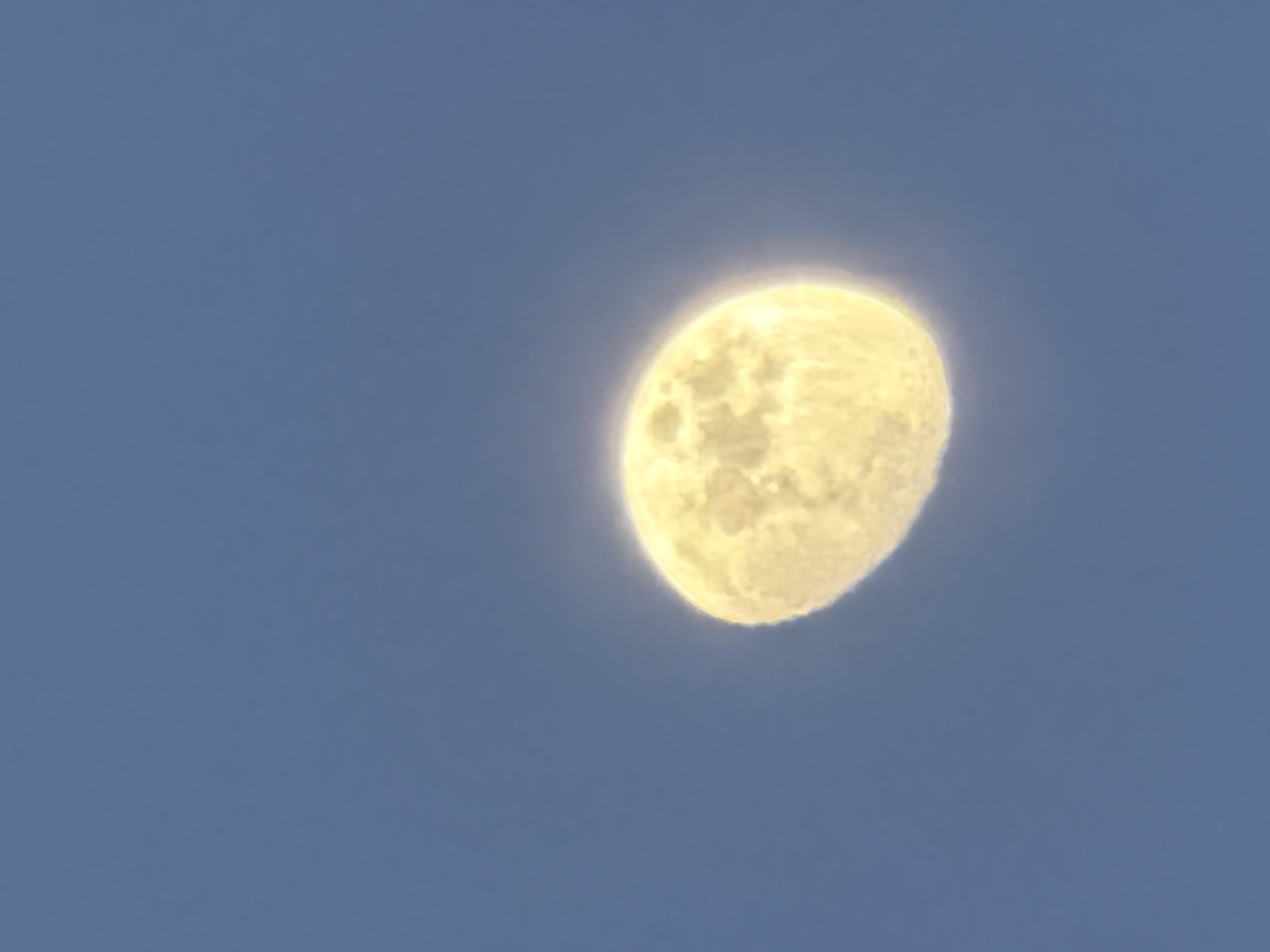 Sofia witness captures moon and dramatic sunset skies