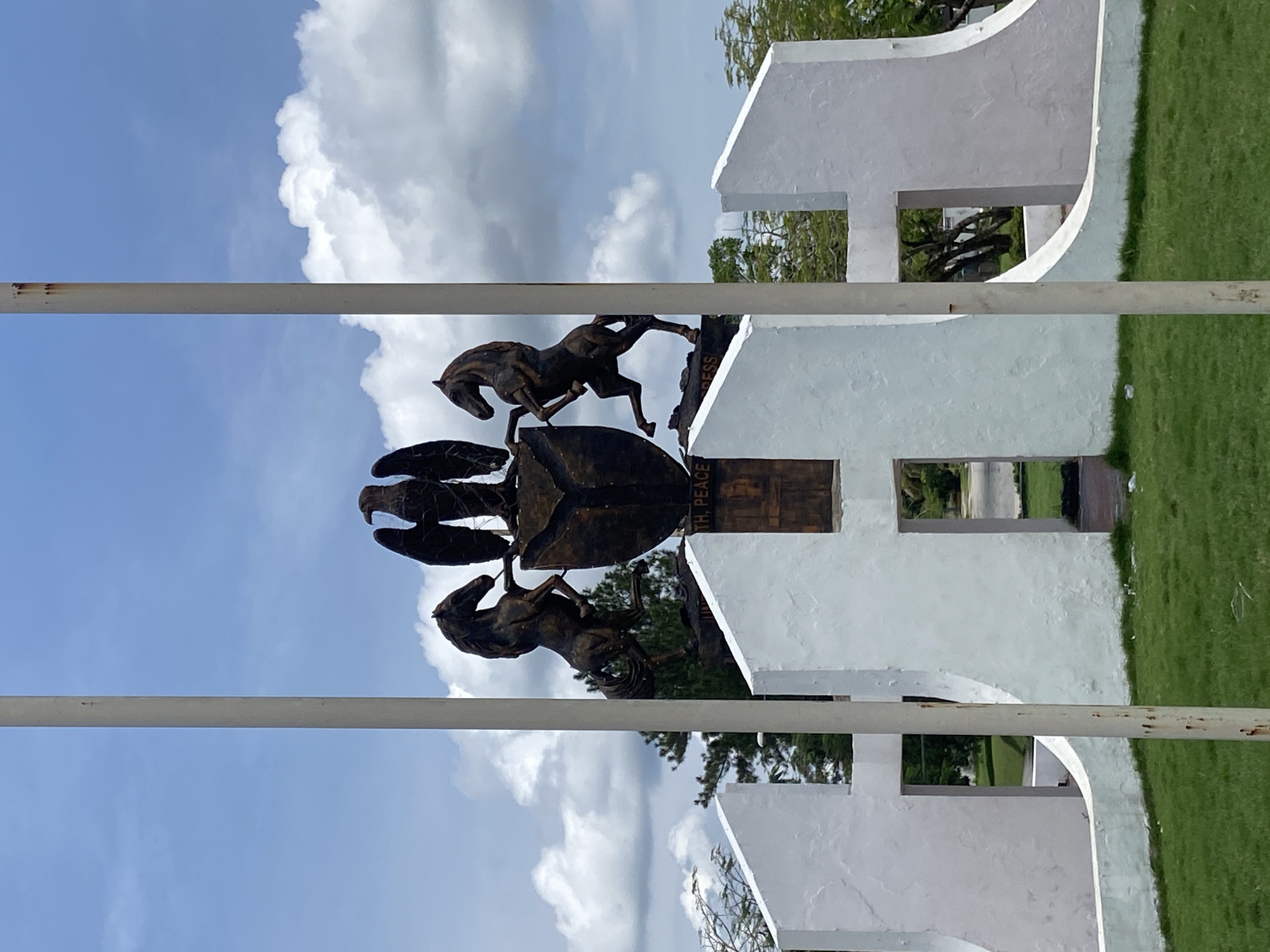 White H-shaped monument with Nigerian coat of arms spotted in Calabar