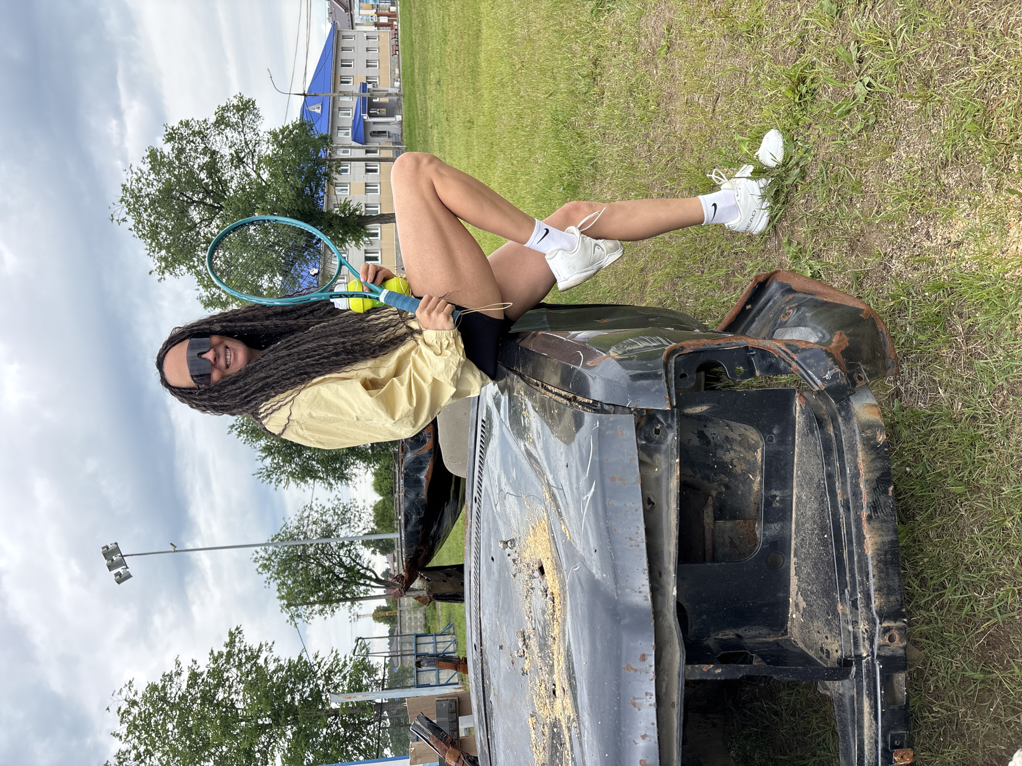 Early morning life captured in selfies, flowers in Chaikovsky