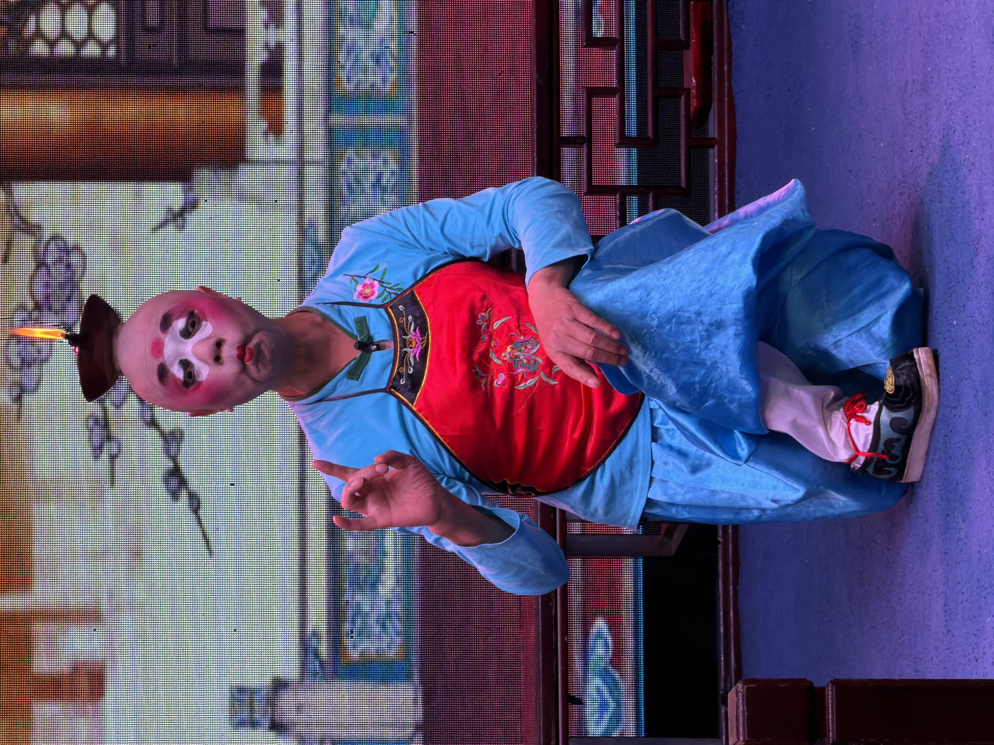 Traditional Chinese opera and tea ceremony performances in Shapingba