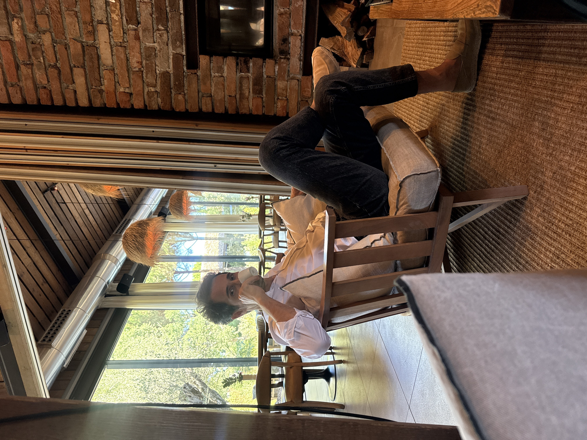 Poolside and rustic dining at a Grândola countryside retreat