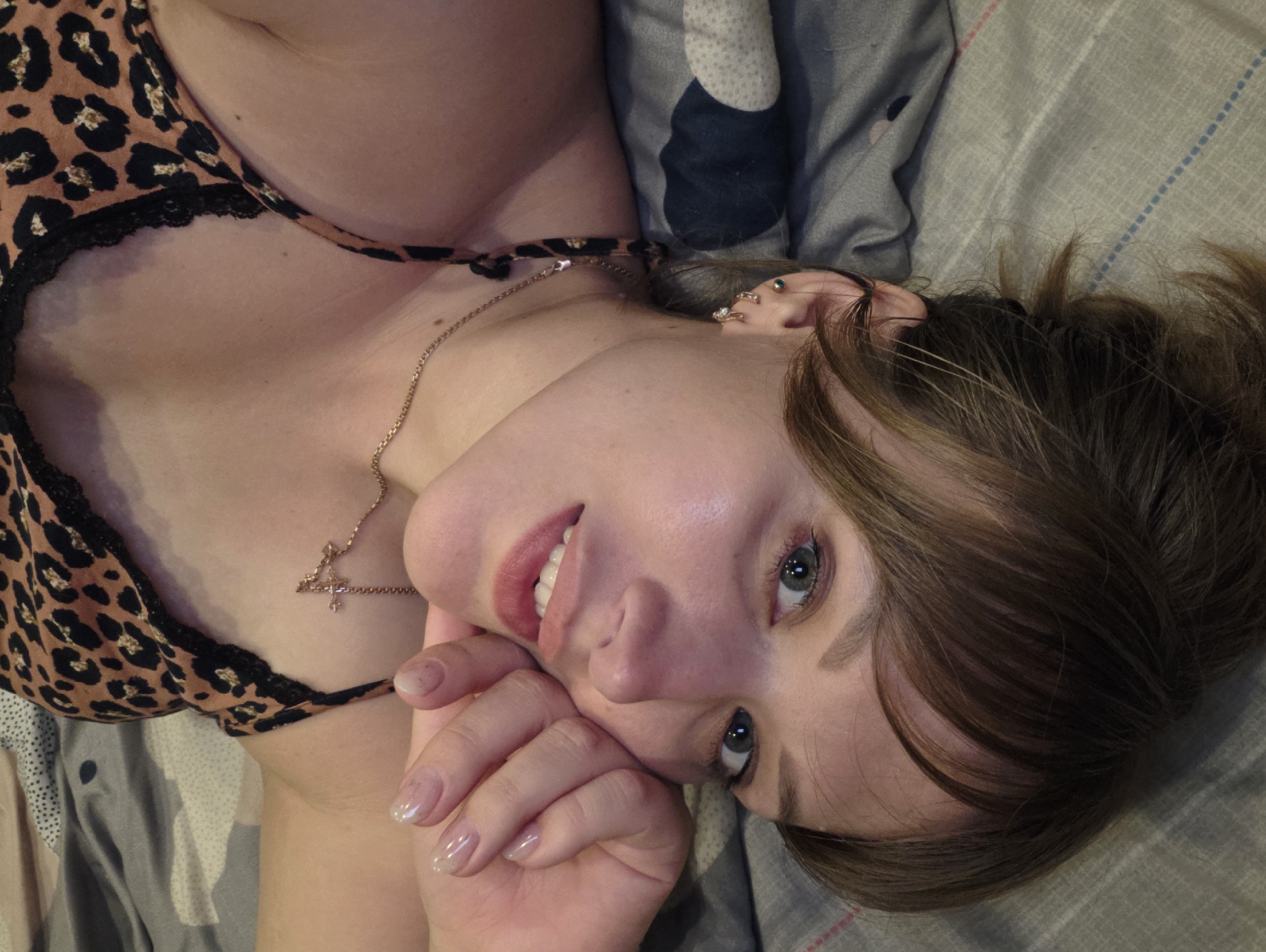 Lazy afternoon at home in Chaikovsky — selfies, kids, and a Yorkie