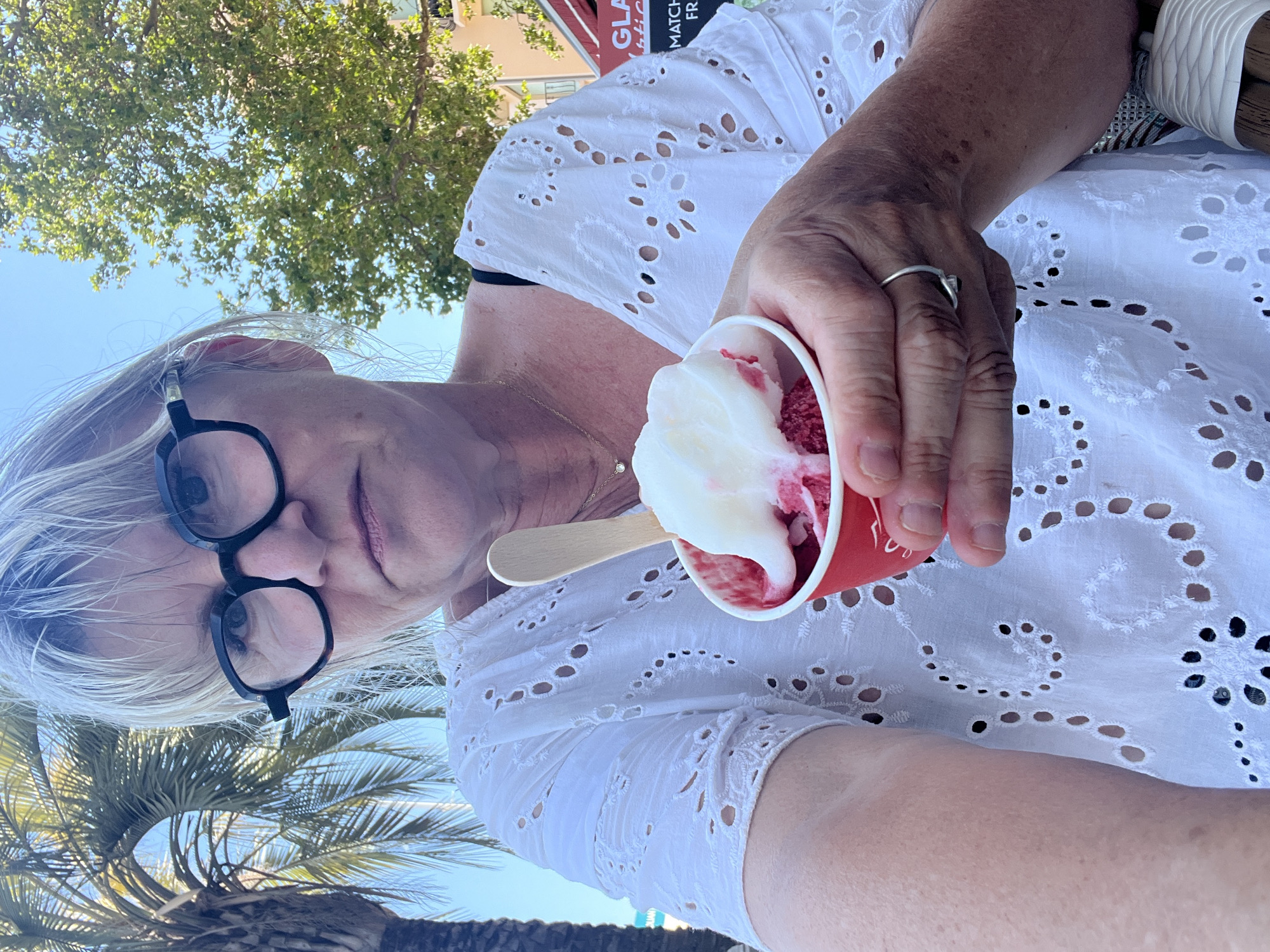 Afternoon in Cannes: marina selfies, sorbet, and a packed beach