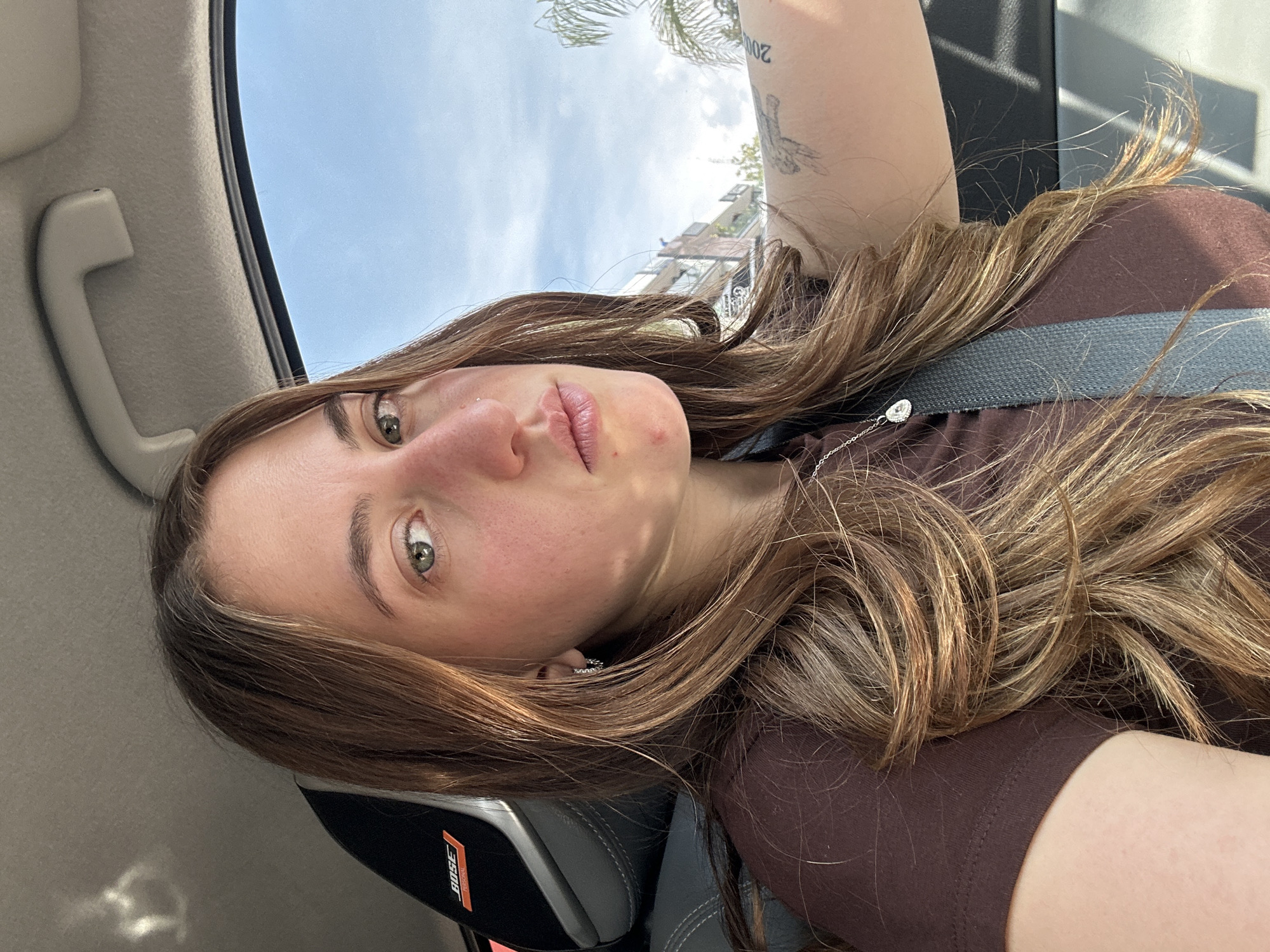 Woman takes car selfies in Huixquilucan traffic Monday evening
