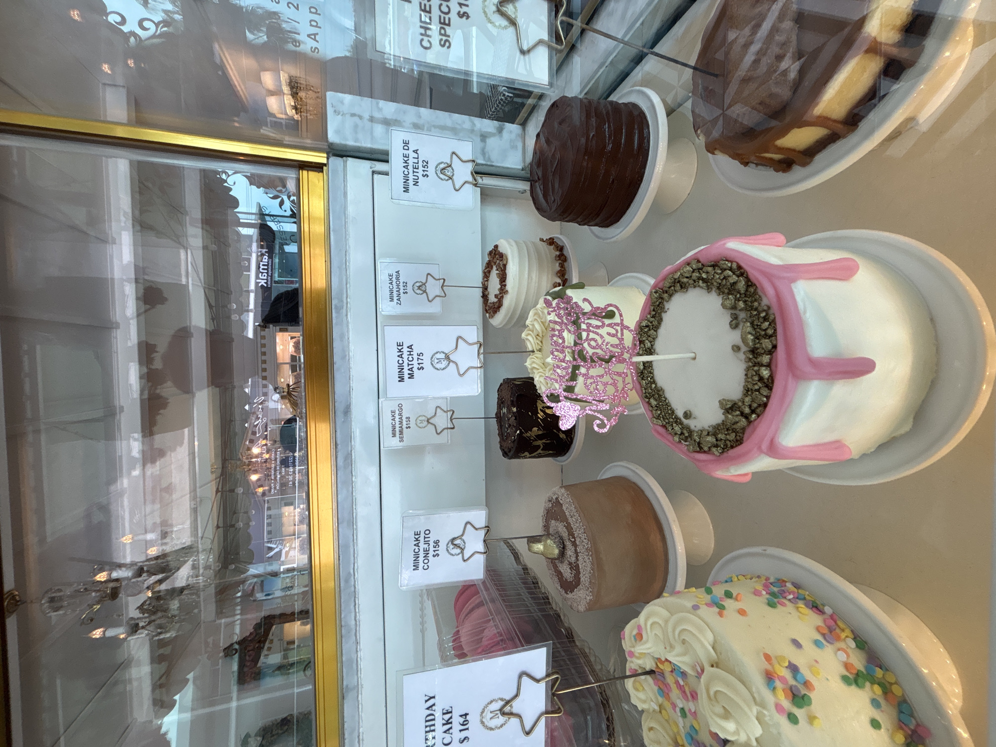 Confectionery shop operations captured in San Bernardino Tlaxcalancingo