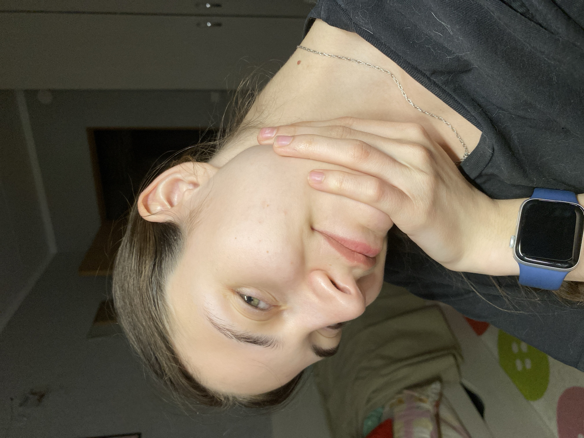 Woman photographed multiple times during work session in Votkinsk