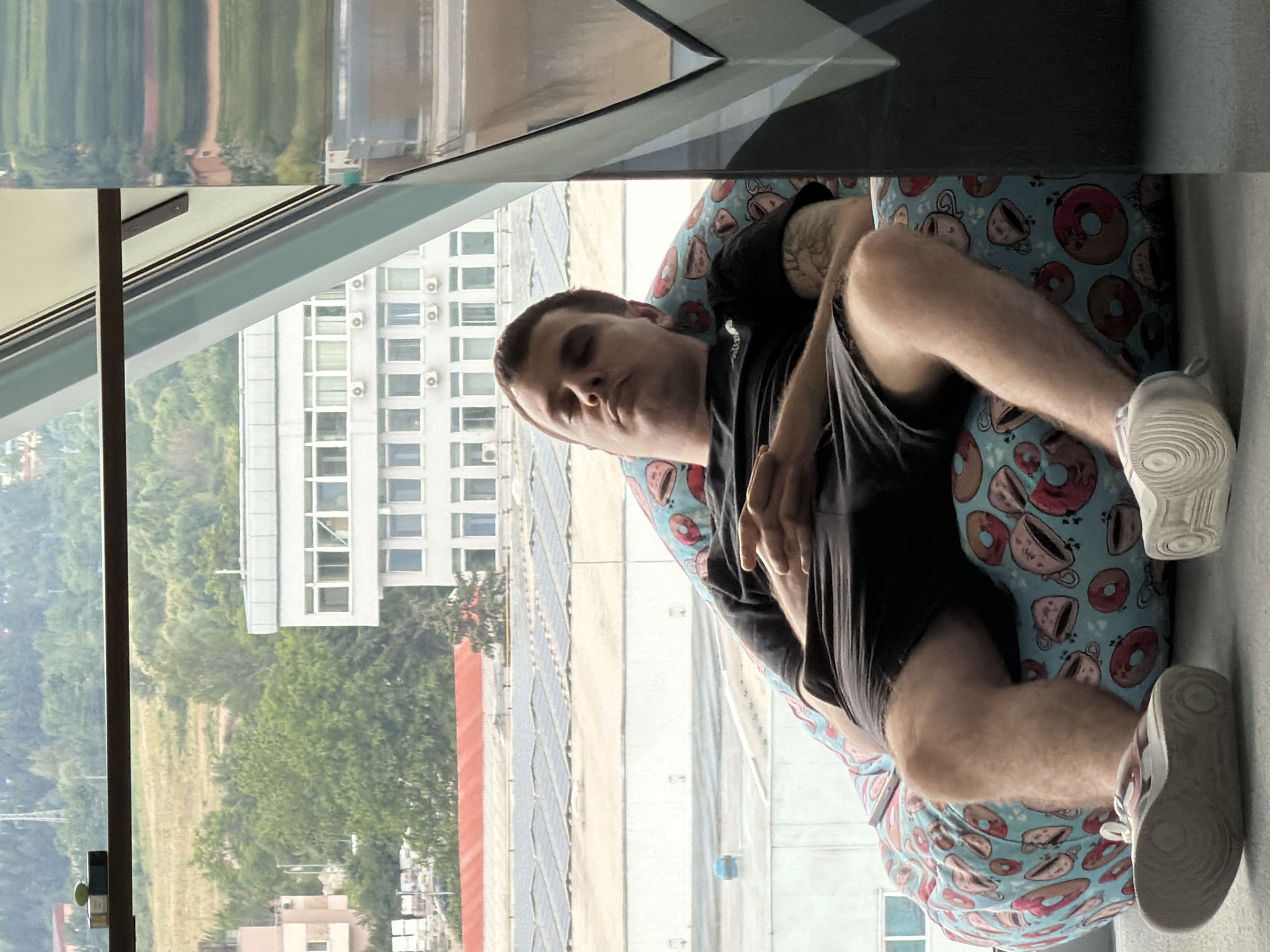 Ordinary moments captured across Sofia during quiet afternoon