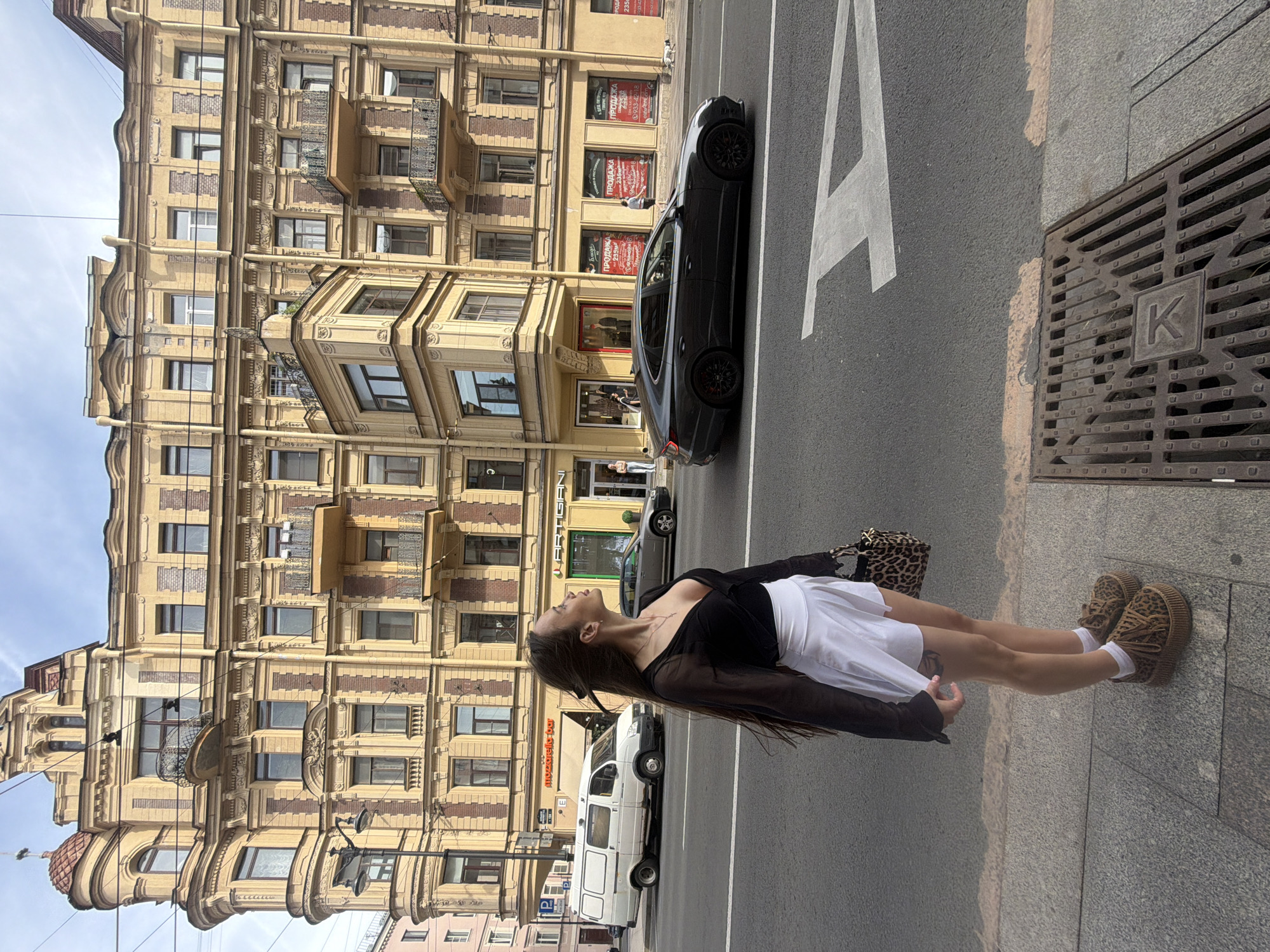 Downtown Saint Petersburg walking tour captured in 11 memories