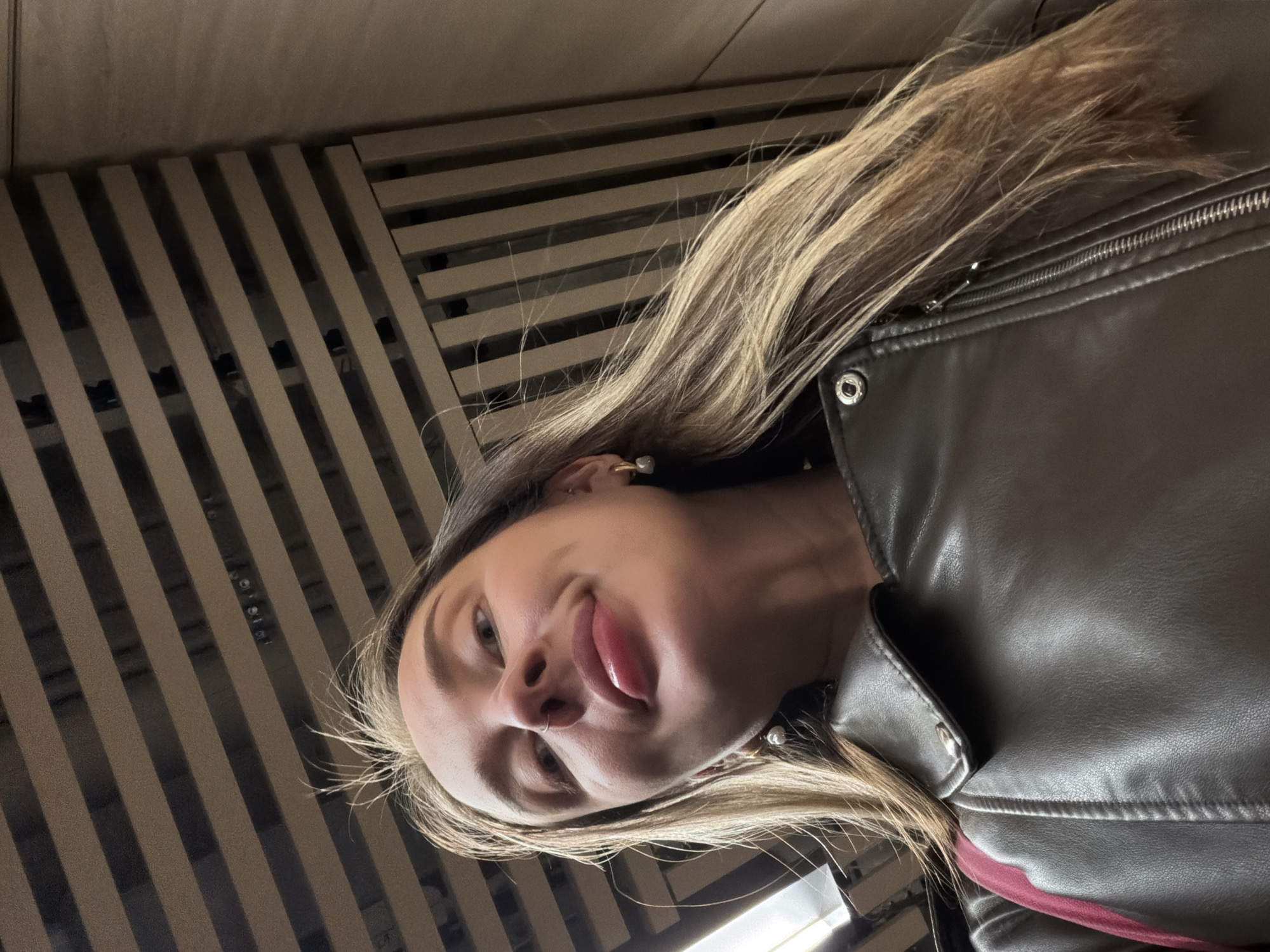 Woman photographed multiple times around Moscow in four minutes