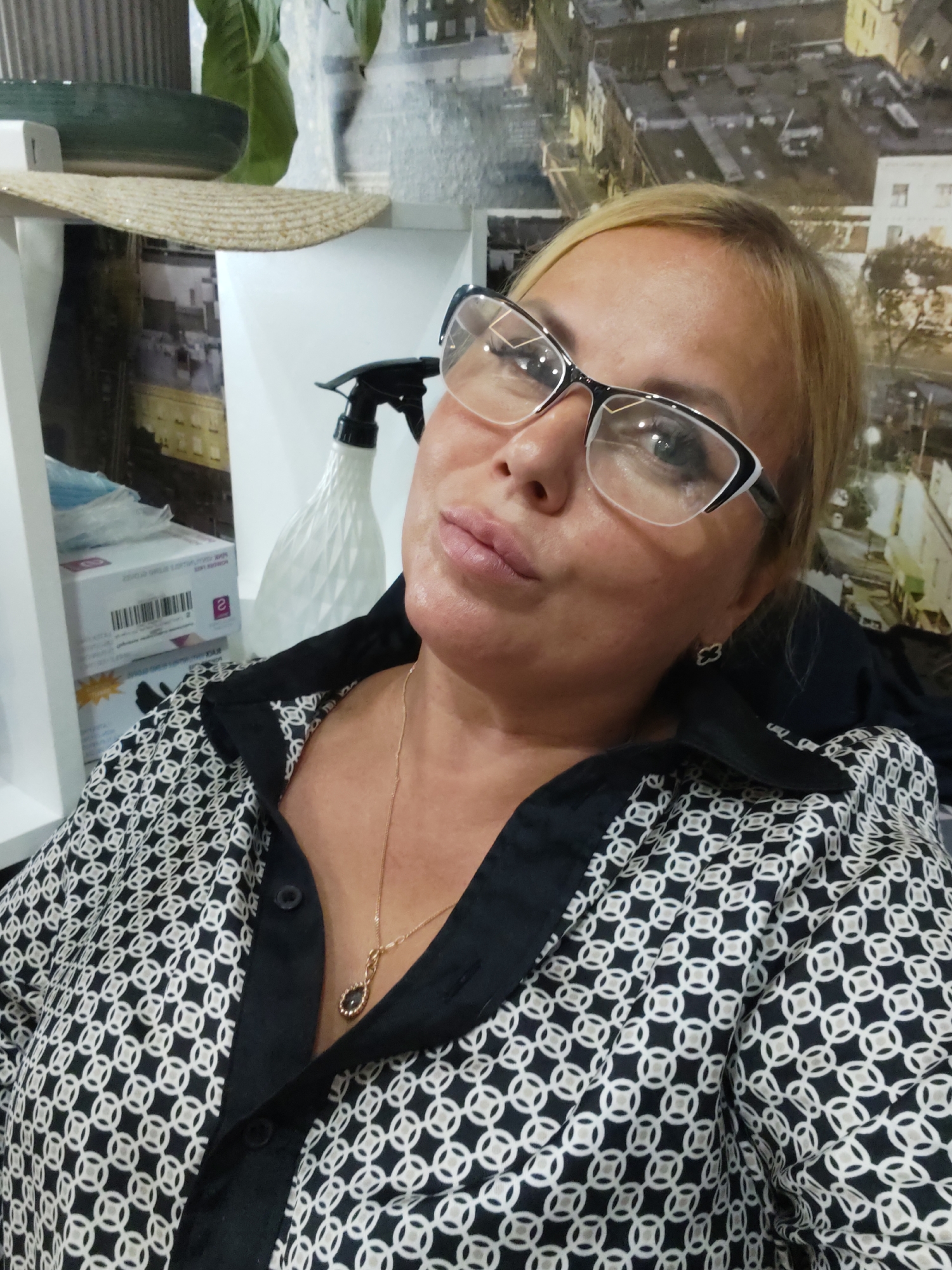 Candid close-ups in a Dzerzhinsk medical setting