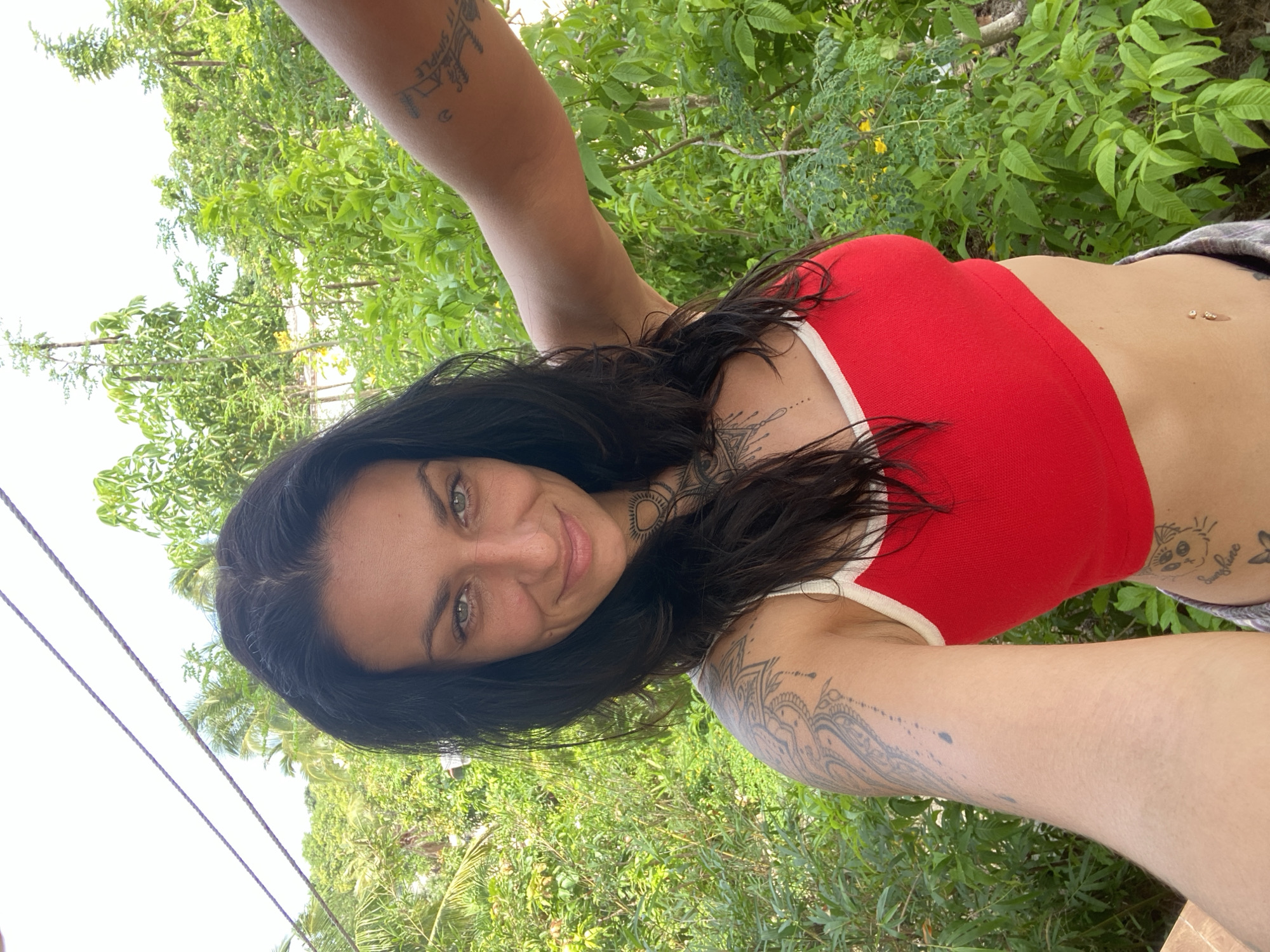 Woman documents morning selfie session in Mũi Né, Vietnam