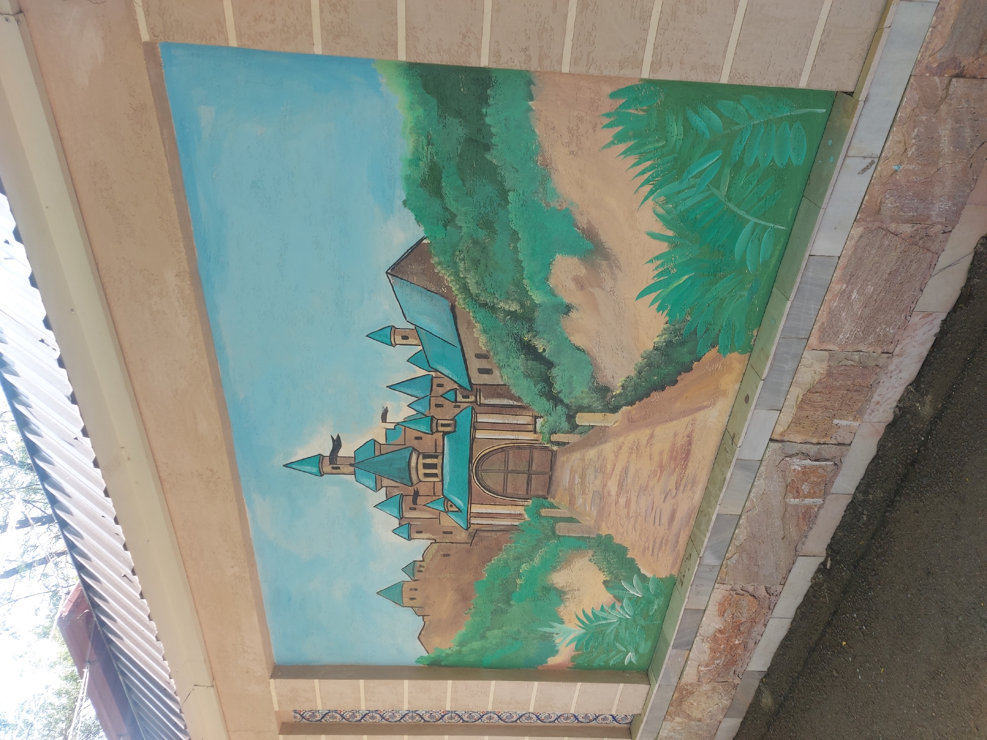 Morning observations capture mural art and ice cream in Chirchik