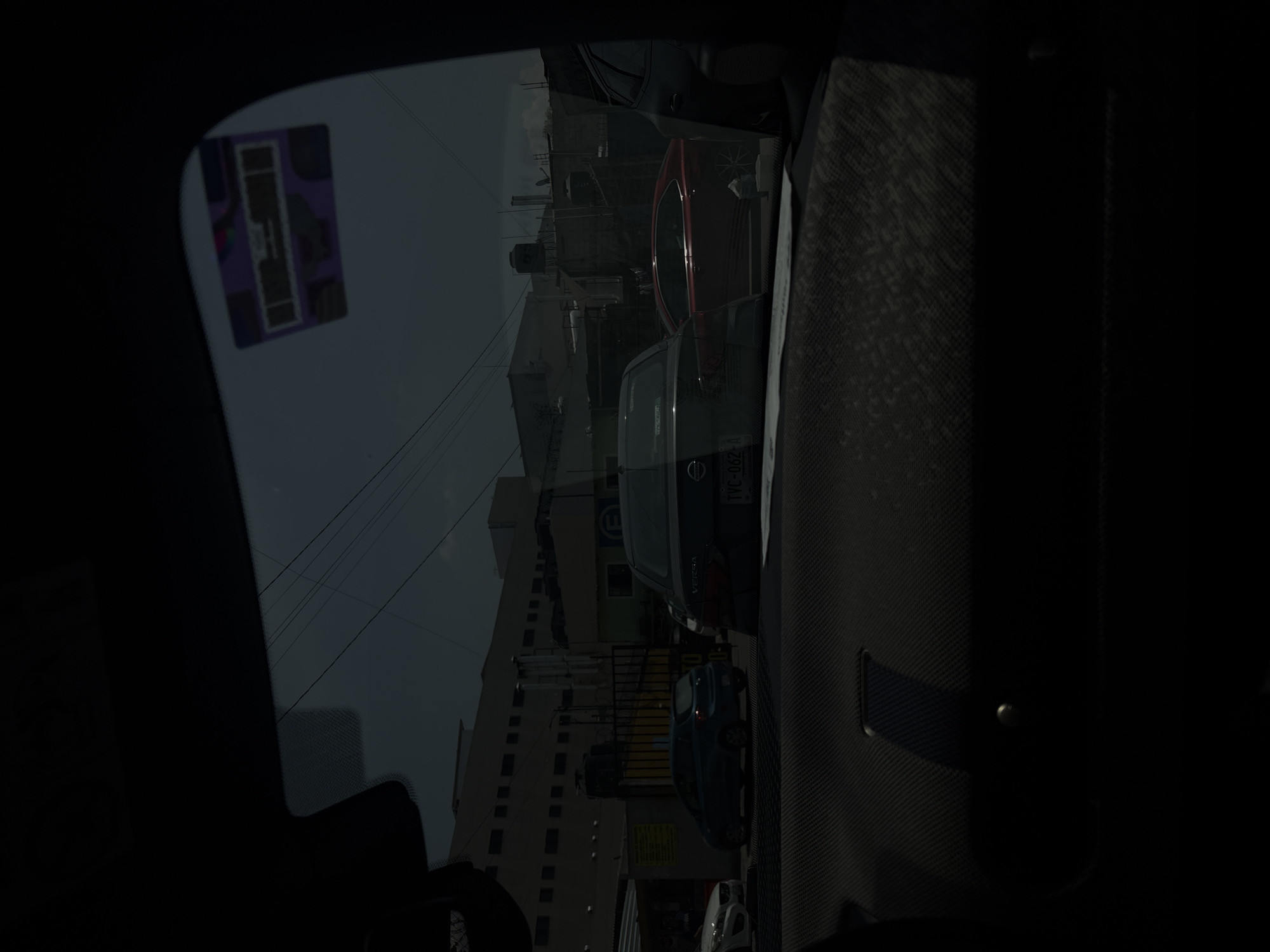 Daily scenes documented in Puebla corridors and streets