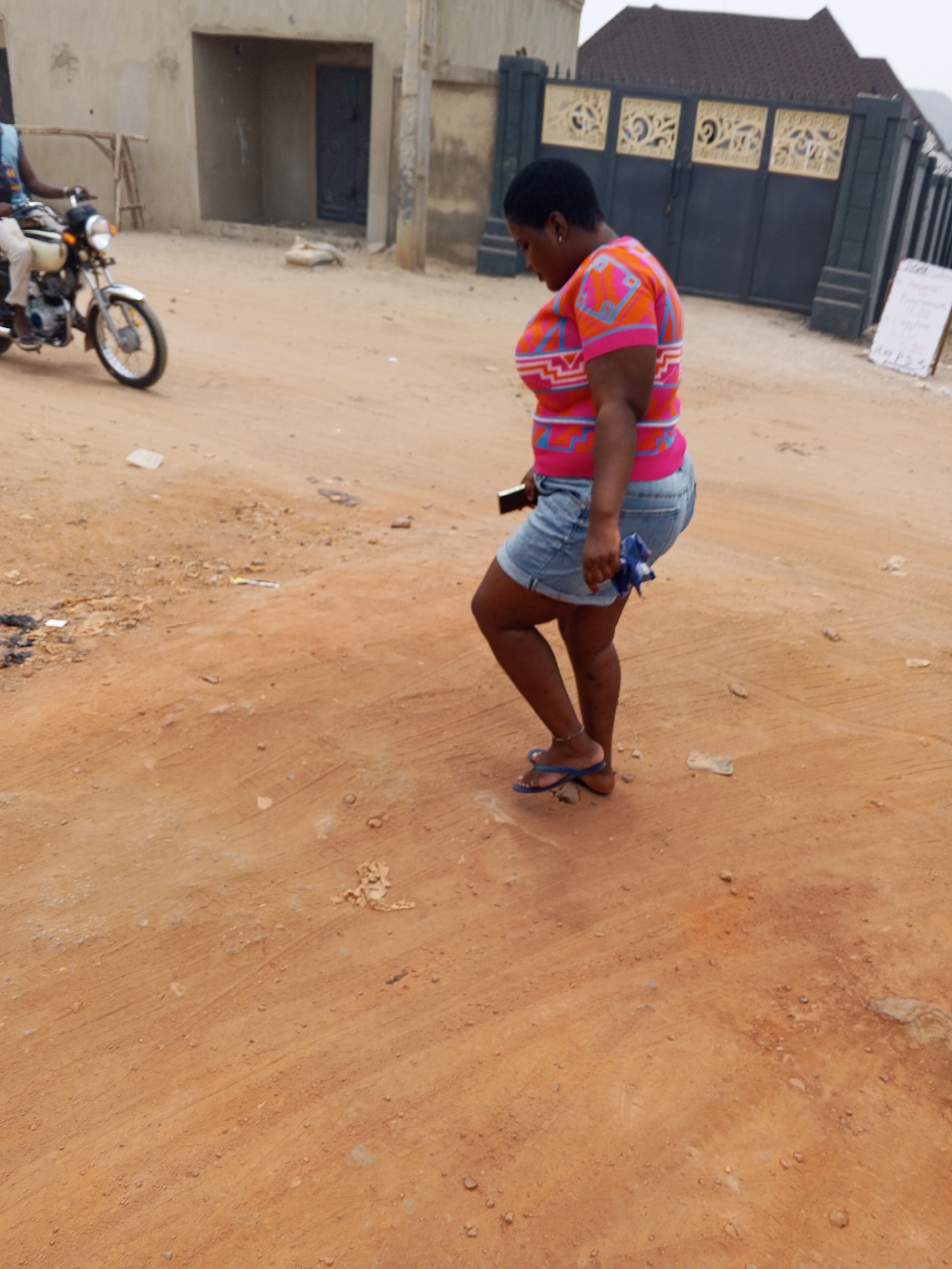 Daily life documented across Nigerian communities Saturday morning