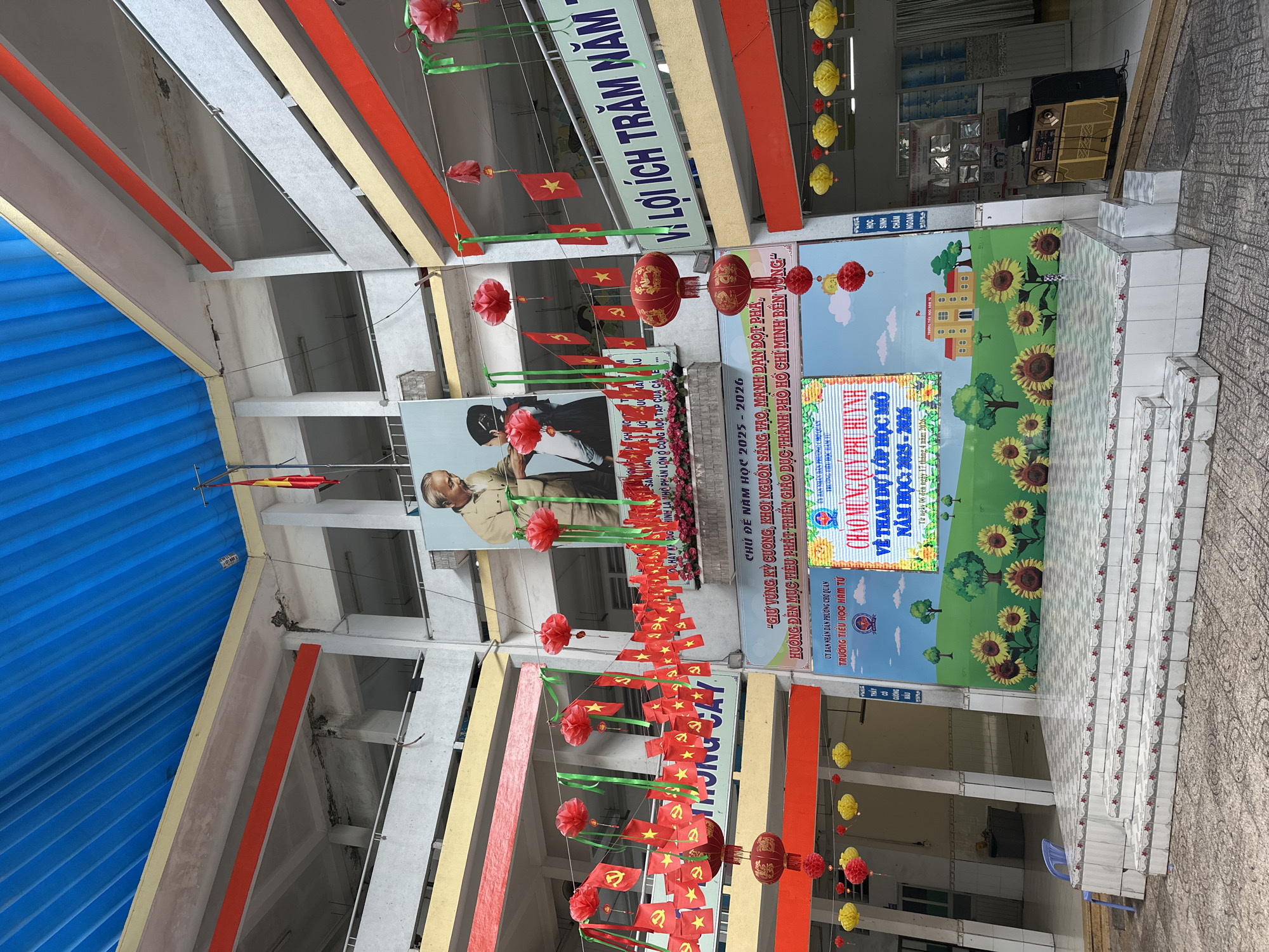 Decorated classroom lesson observed in Ho Chi Minh City