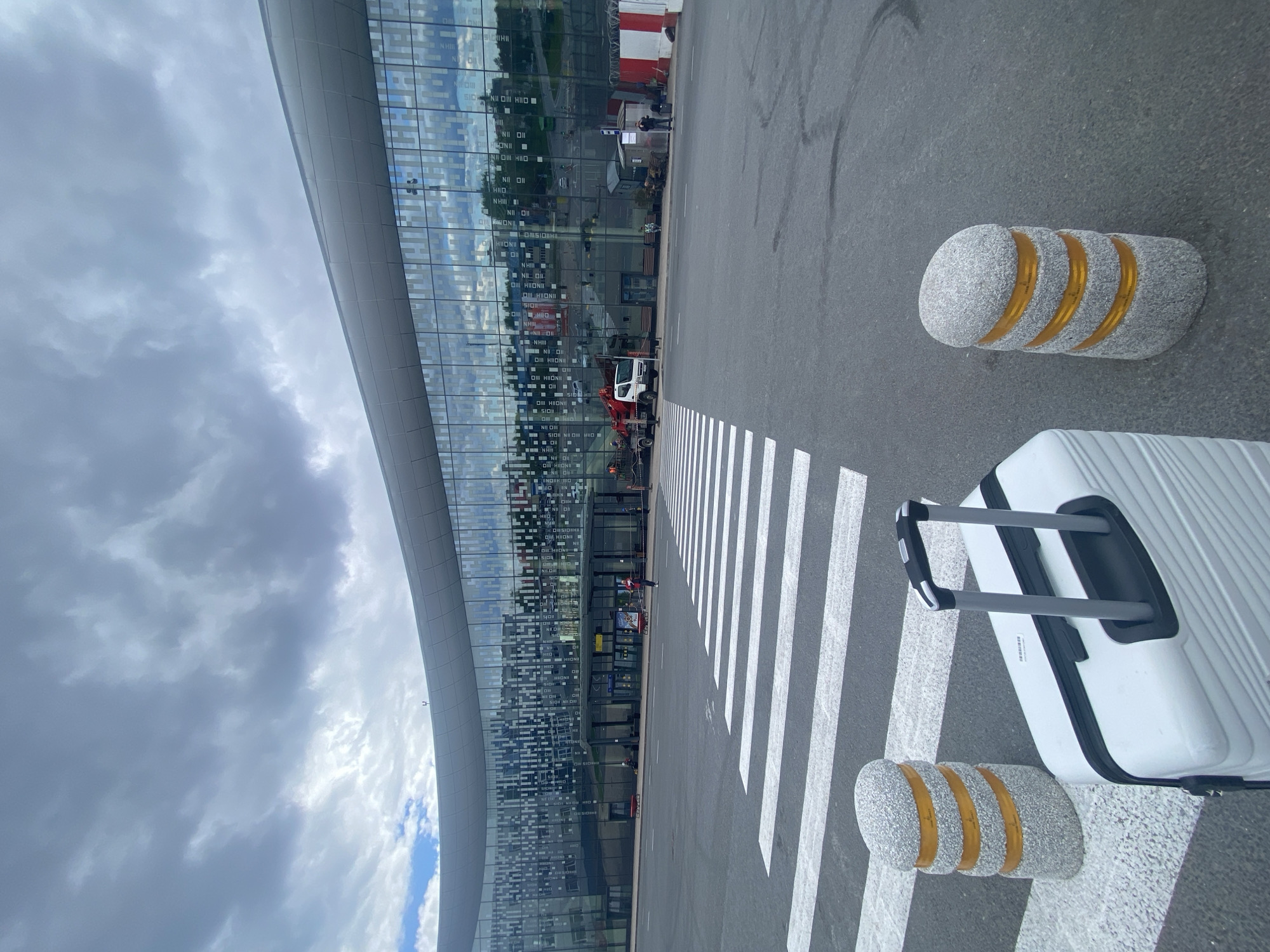 Tyumen airport terminal photographed by witness