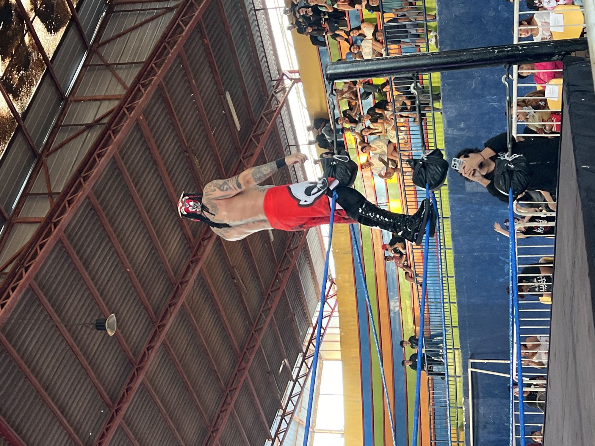 Professional wrestling event with masked performers held in Arica