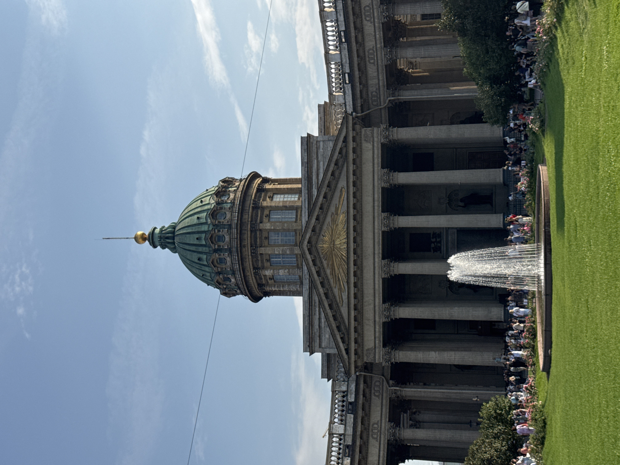Afternoon stroll past Kazan Cathedral and Singer House, St. Petersburg