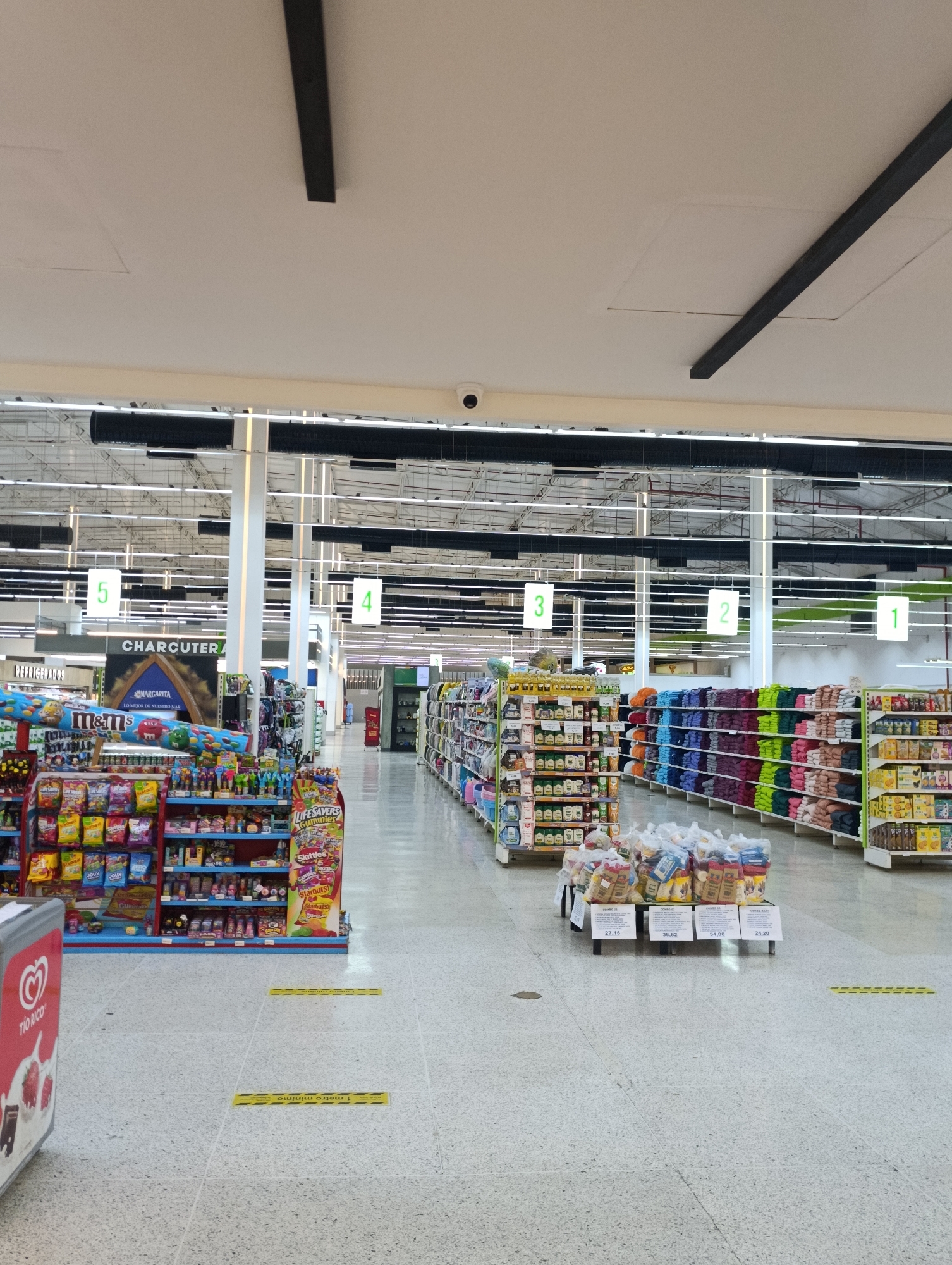 Supermarket interior documented in Porlamar, Venezuela