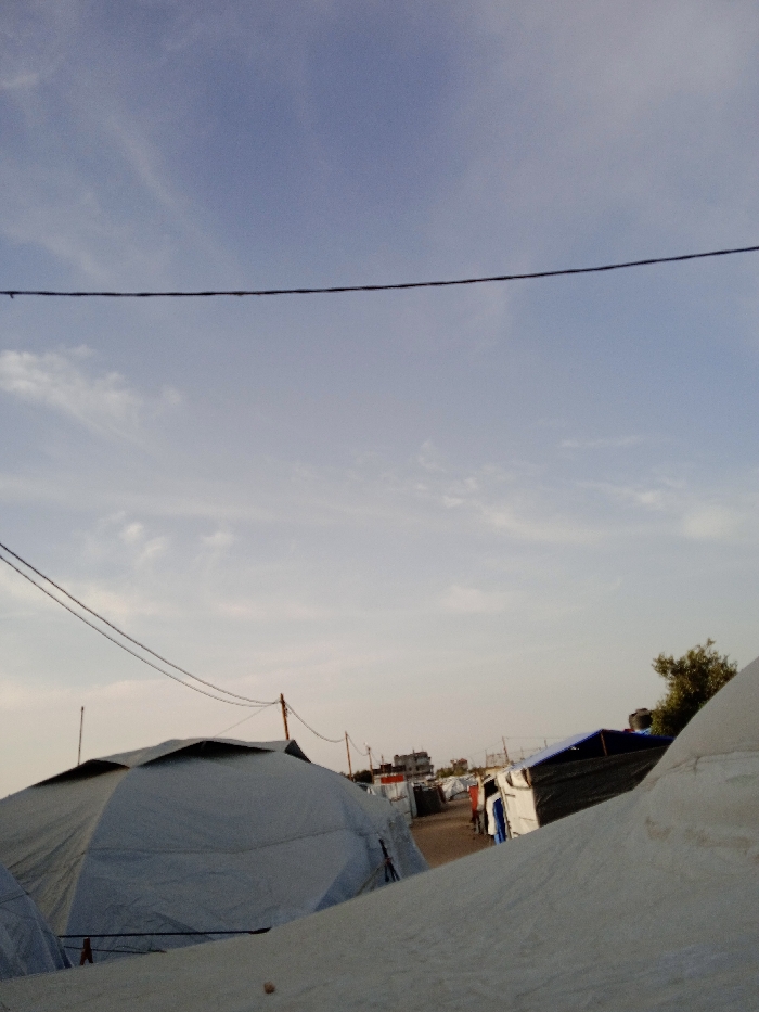 Daily life documented at Khan Yunis temporary settlement