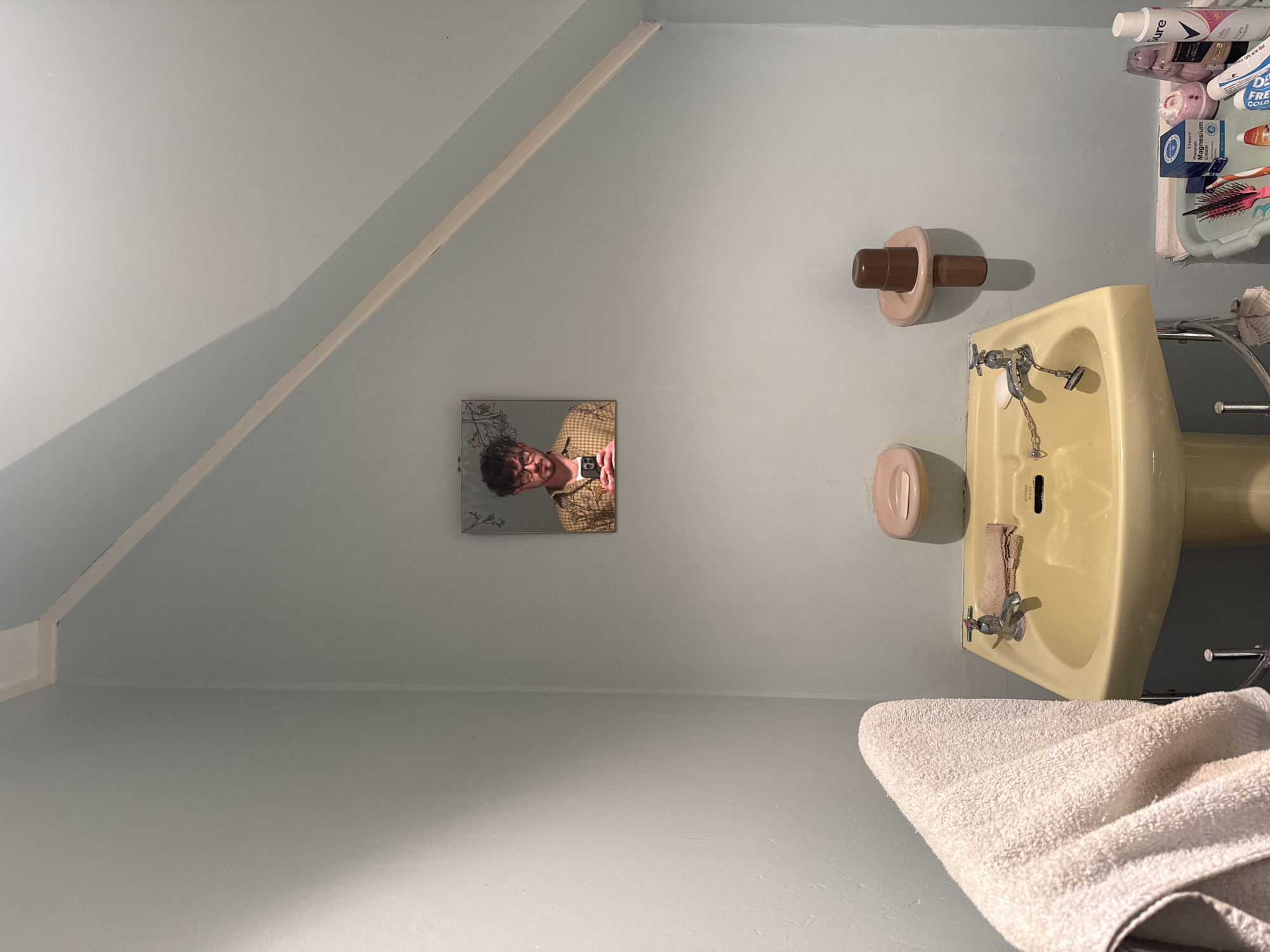 Home interior moments captured across three hours