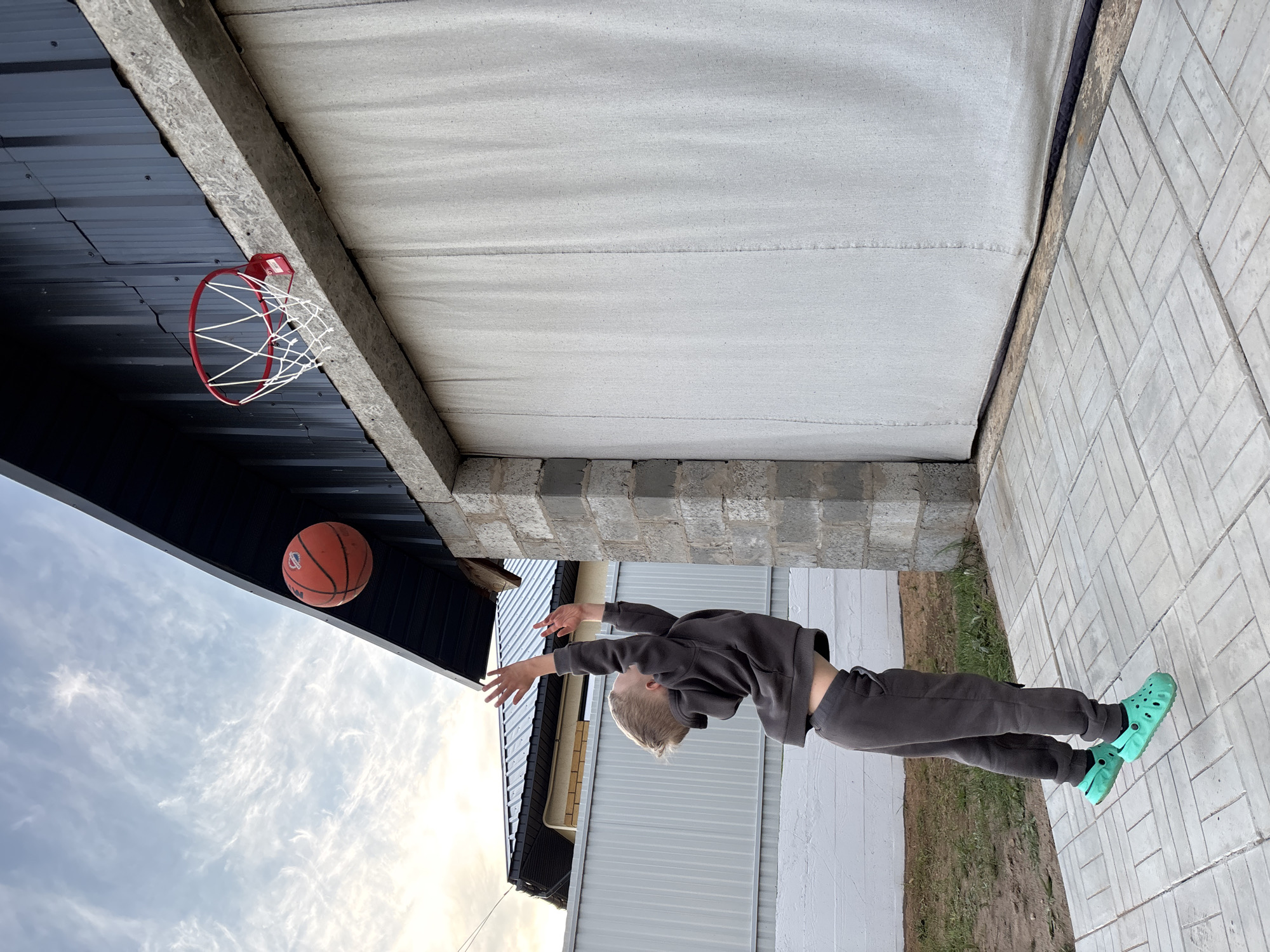 Family Basketball Session Documented in Chaikovsky, Russia