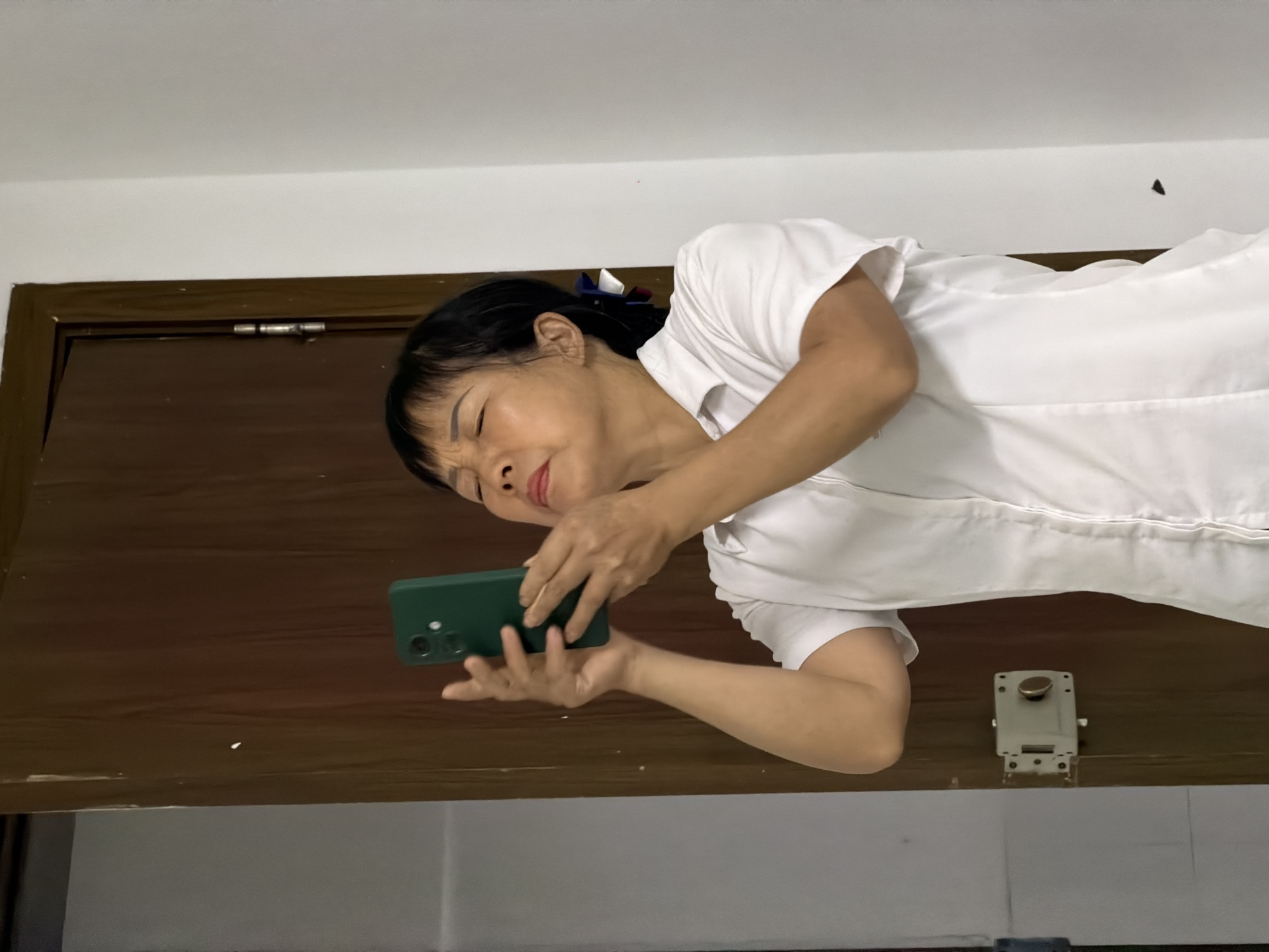 Daily life moments captured across indoor spaces in Jiangjin