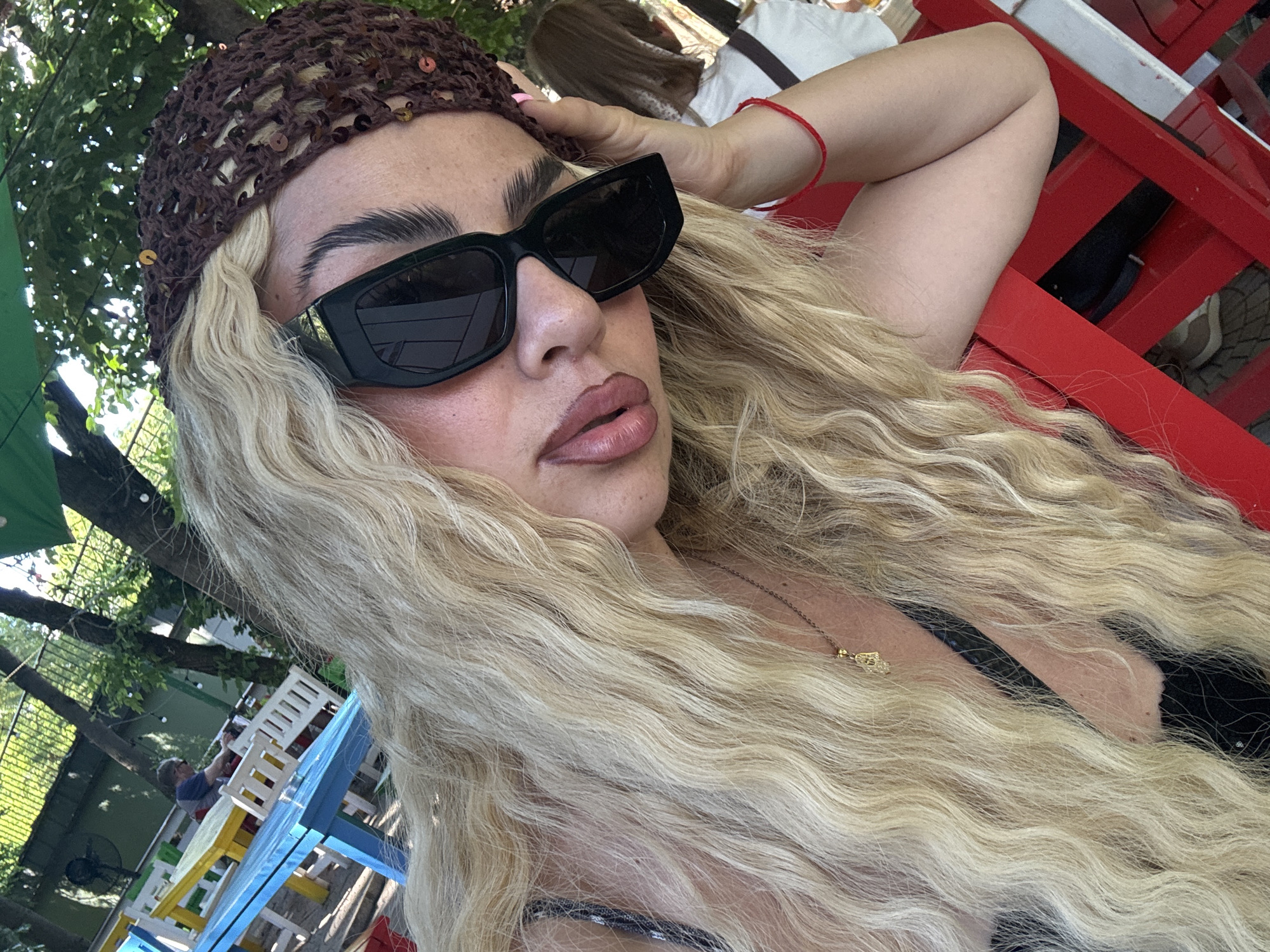 Outdoor dining with selfies and seasoned fries