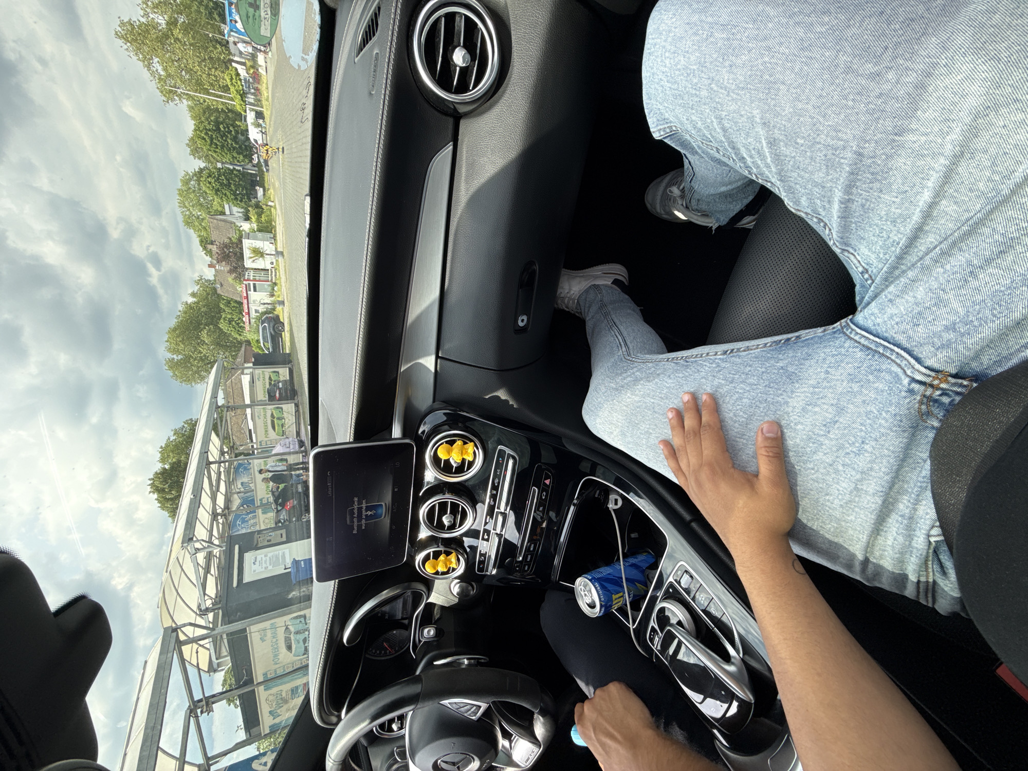 Man washes Mercedes at Gelsenkirchen car wash facility