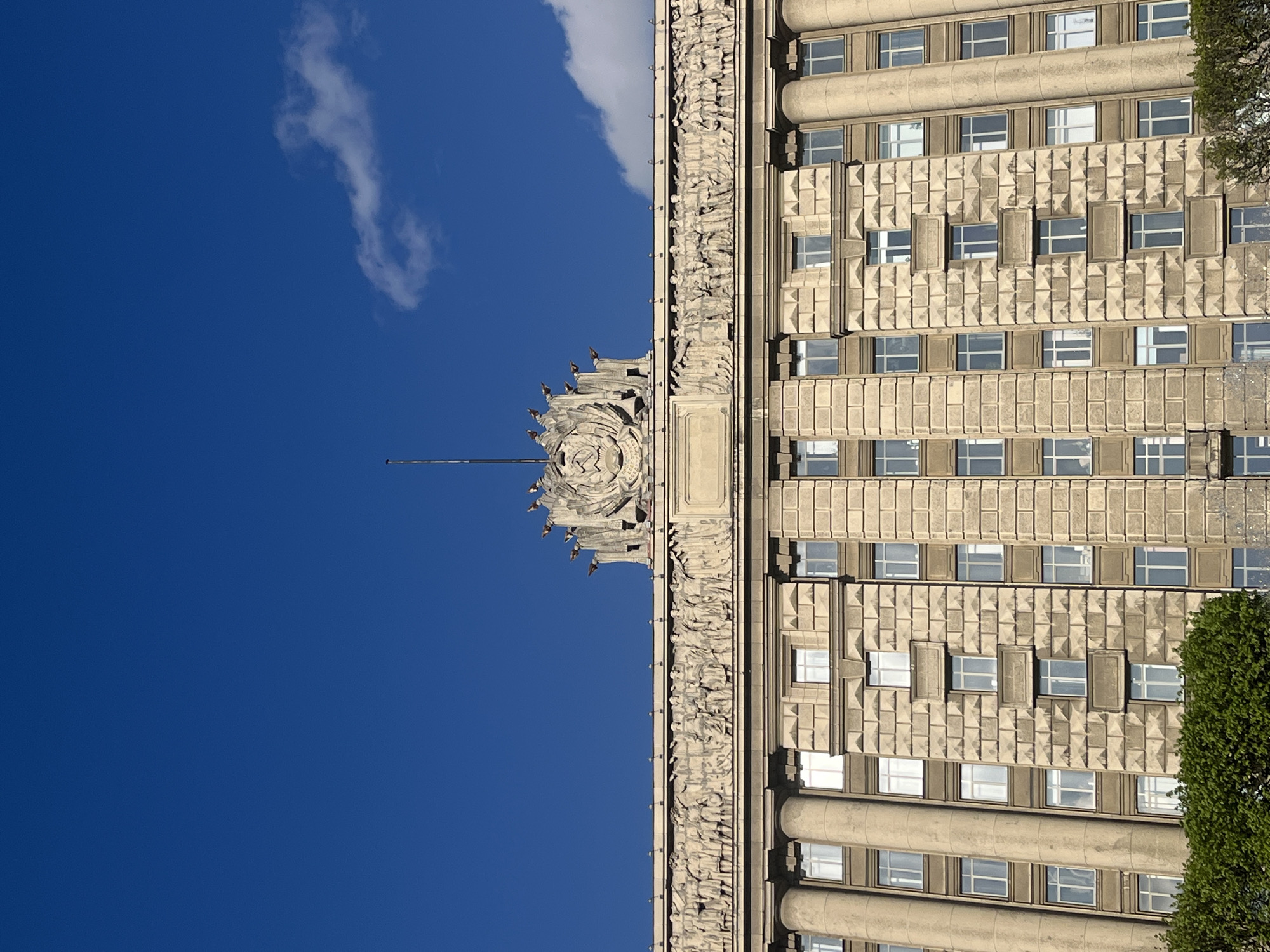 Afternoon life documented around Lenin statue in Saint Petersburg