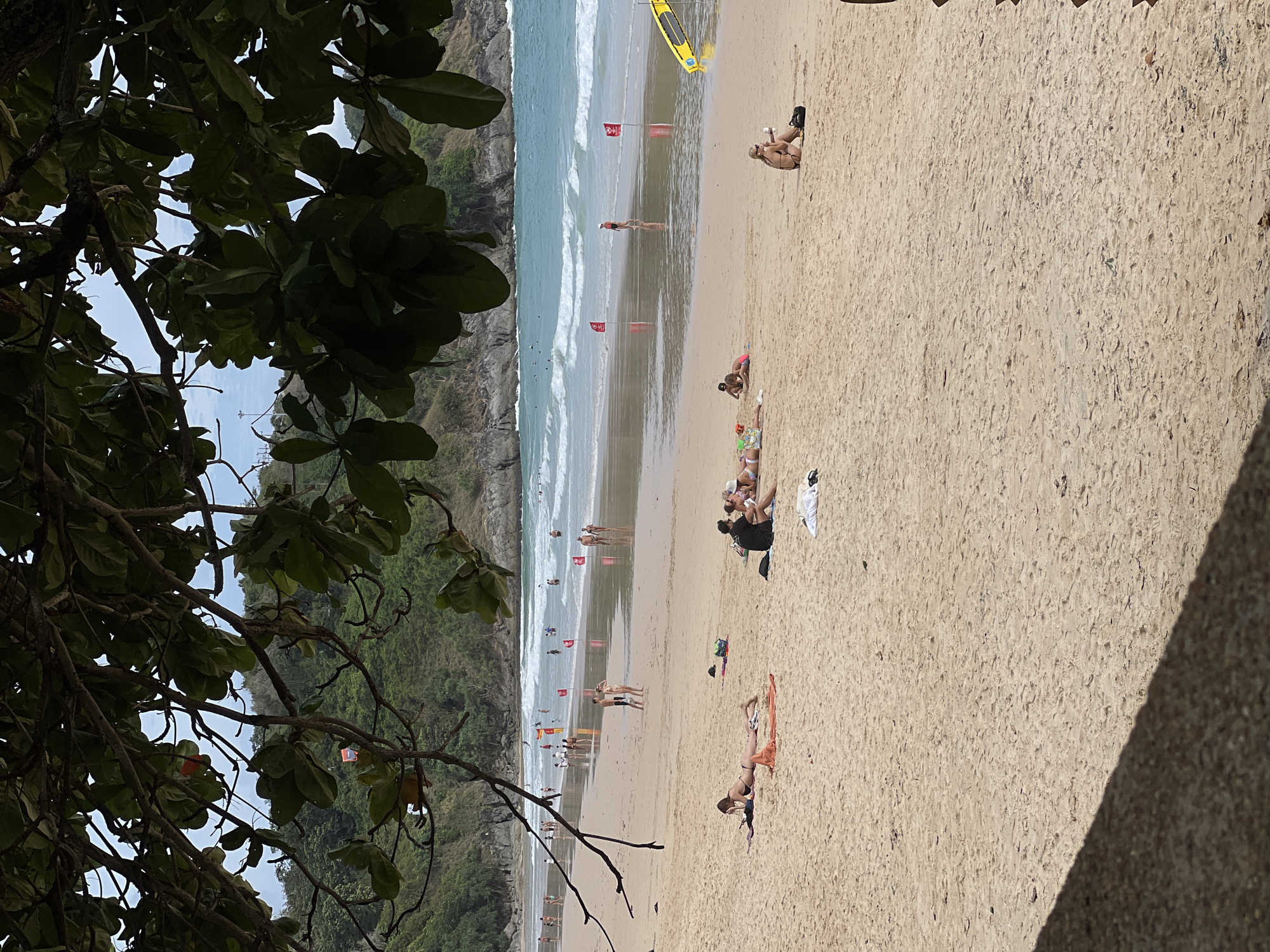 Witness documents 13-minute beach scene with beachgoers and coastal views
