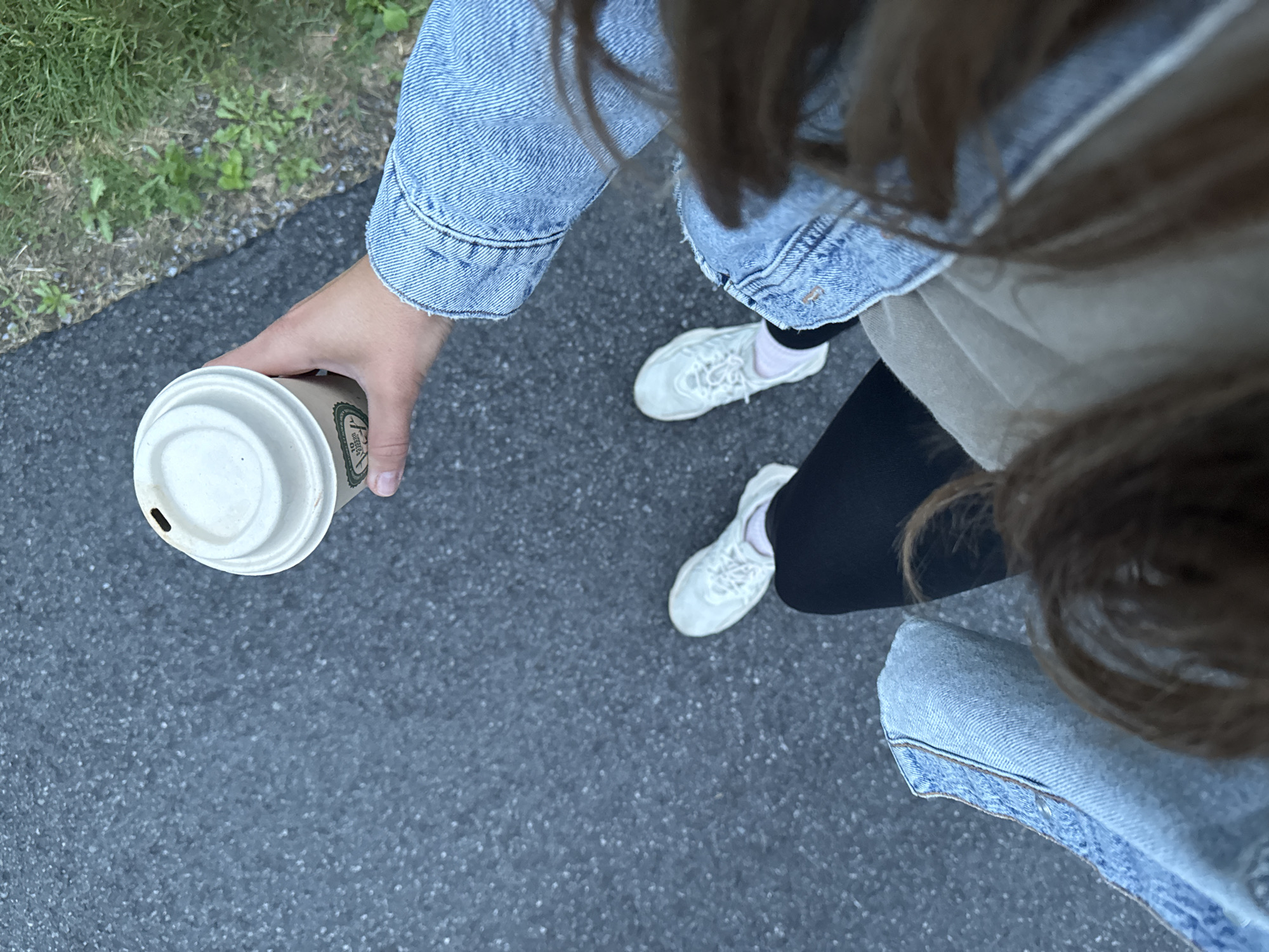Evening stroll in Gatineau with a bamboo coffee cup in hand