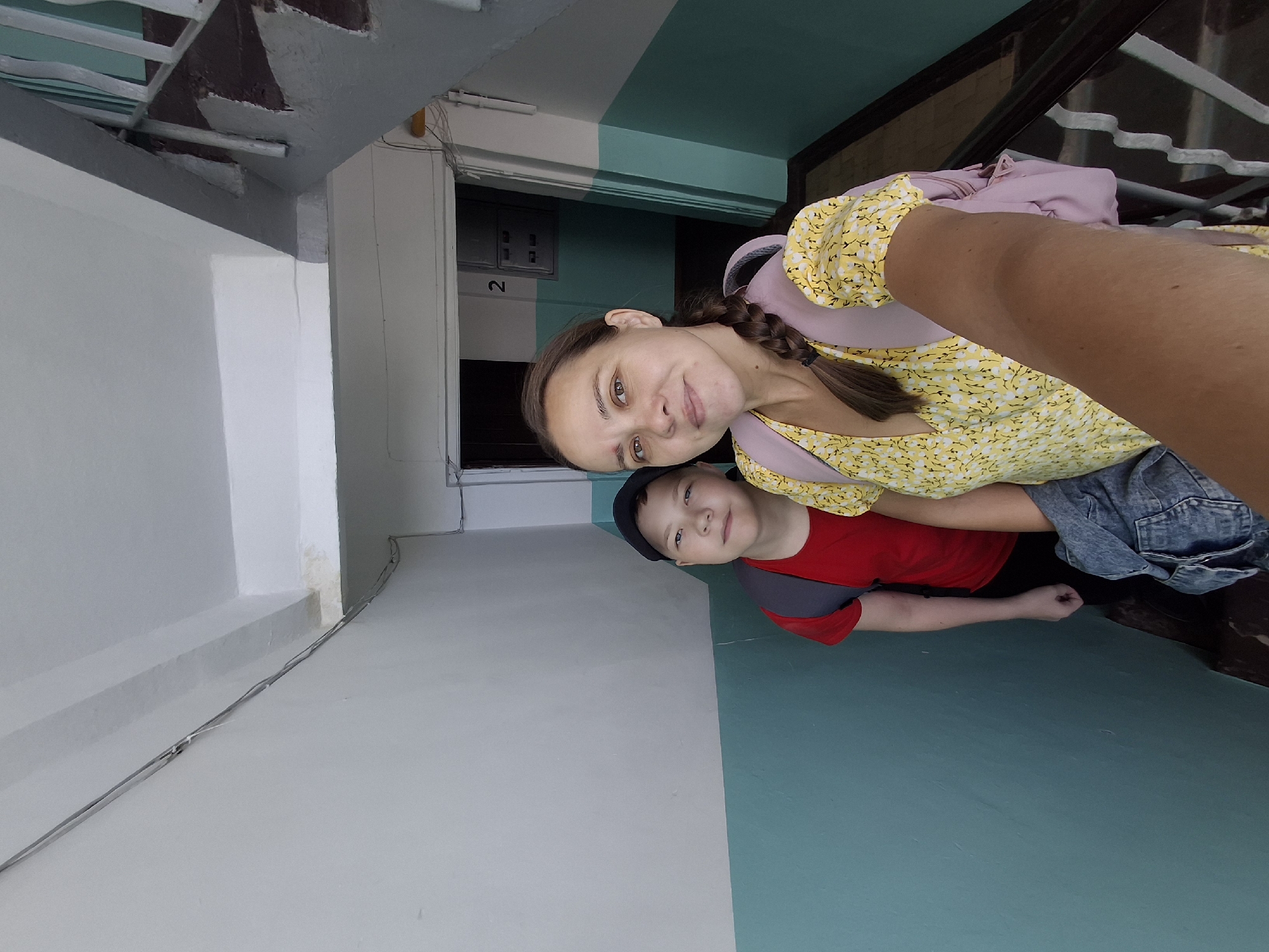 A morning out in Chaikovsky — cafés, flowers, and selfies