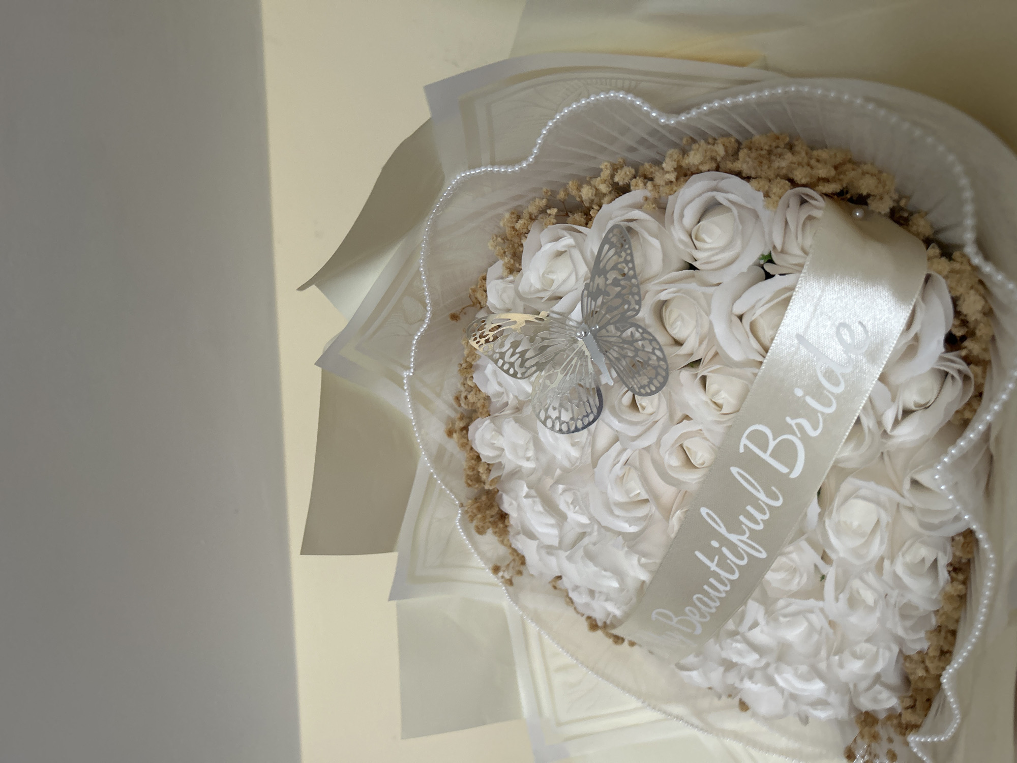Morning at a Varna apartment, bridal flowers and everyday life