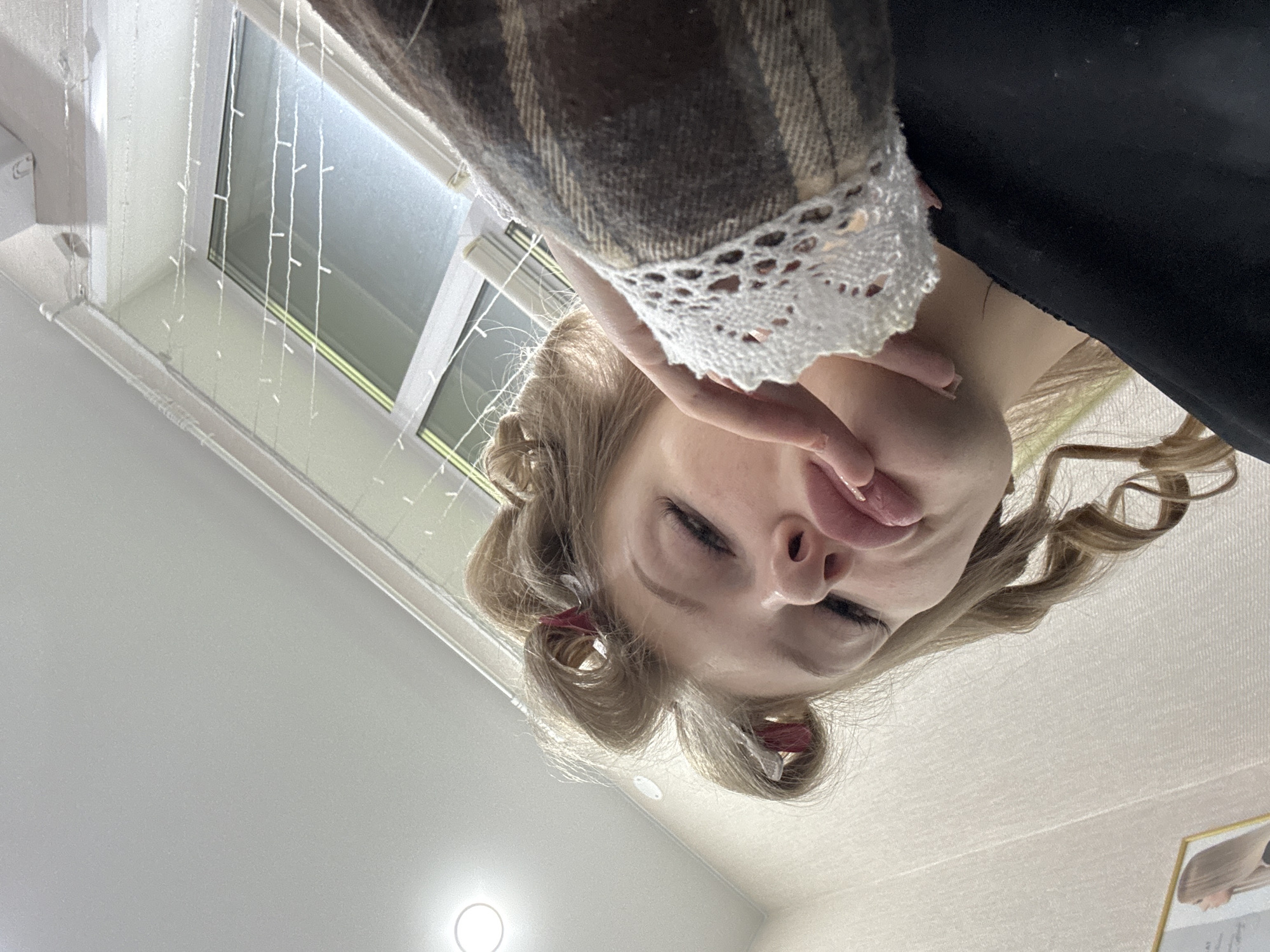 Salon selfie session in Perm, hair going from rollers to curls
