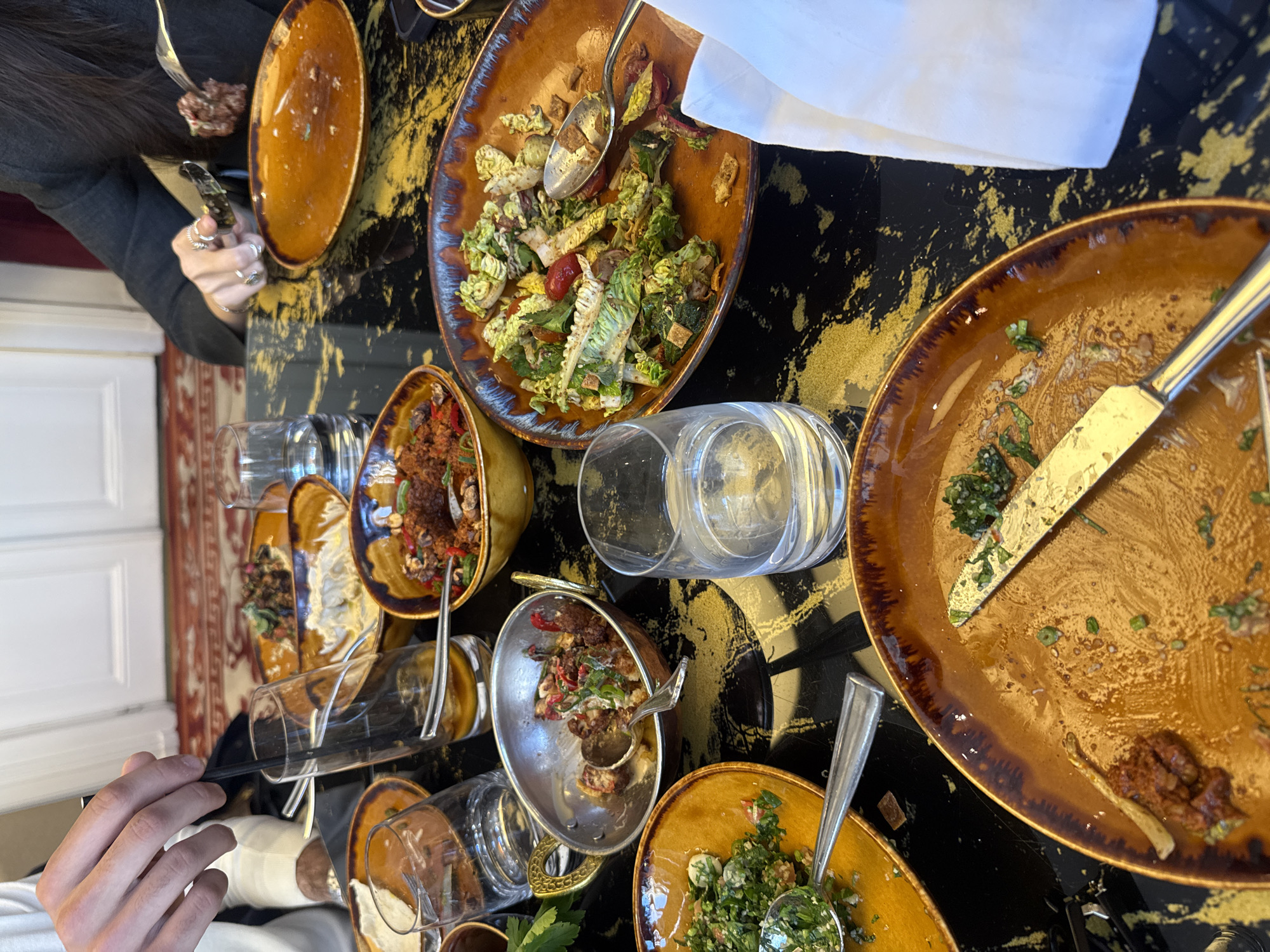 Post-meal table scene documented in Geneva